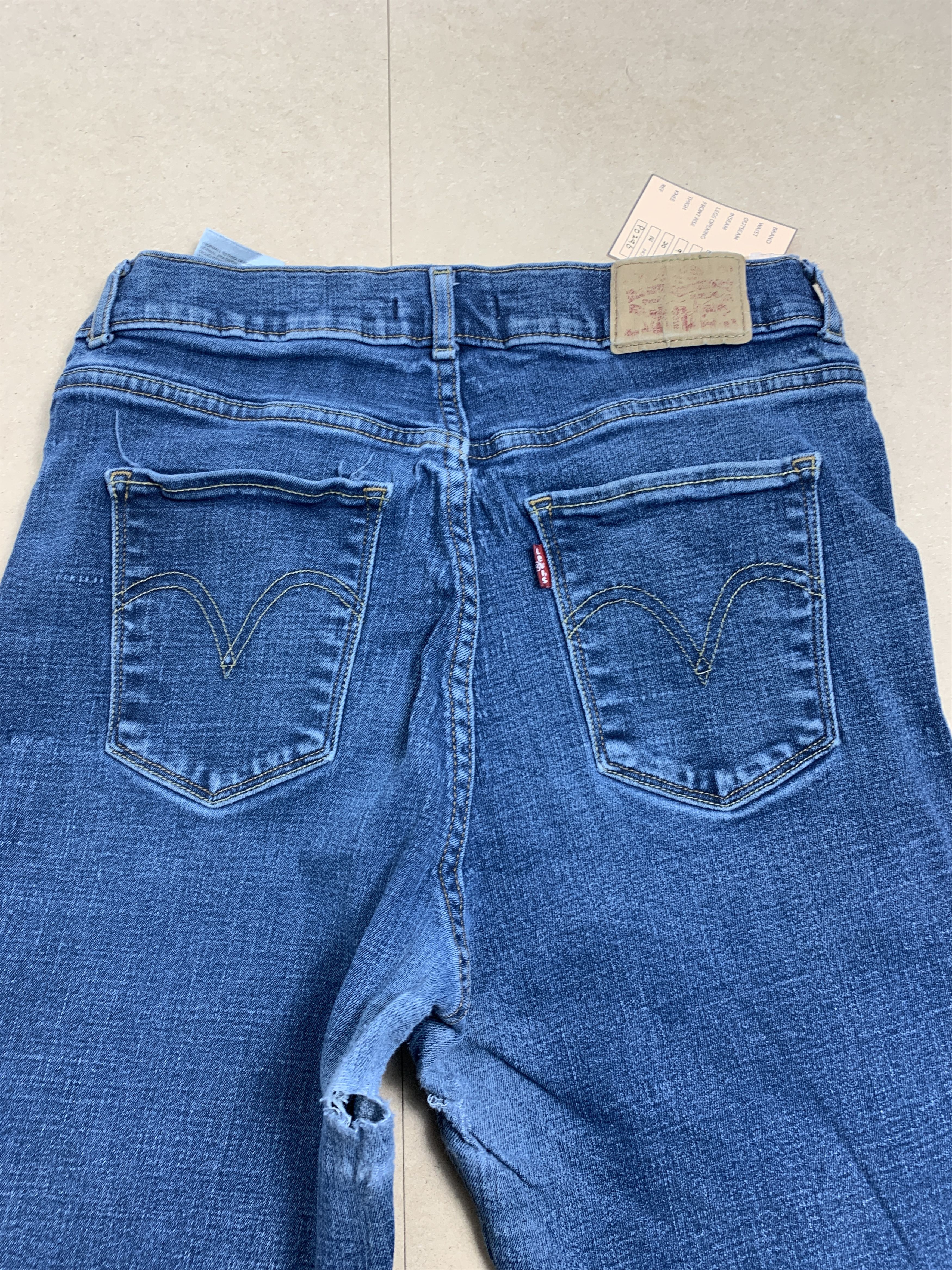 Levi's × Vintage Vintage Levis Women Flared Distressed Boot Cut Jeans P0296 Size 26" / US 2 / IT 38 - 11 Thumbnail
