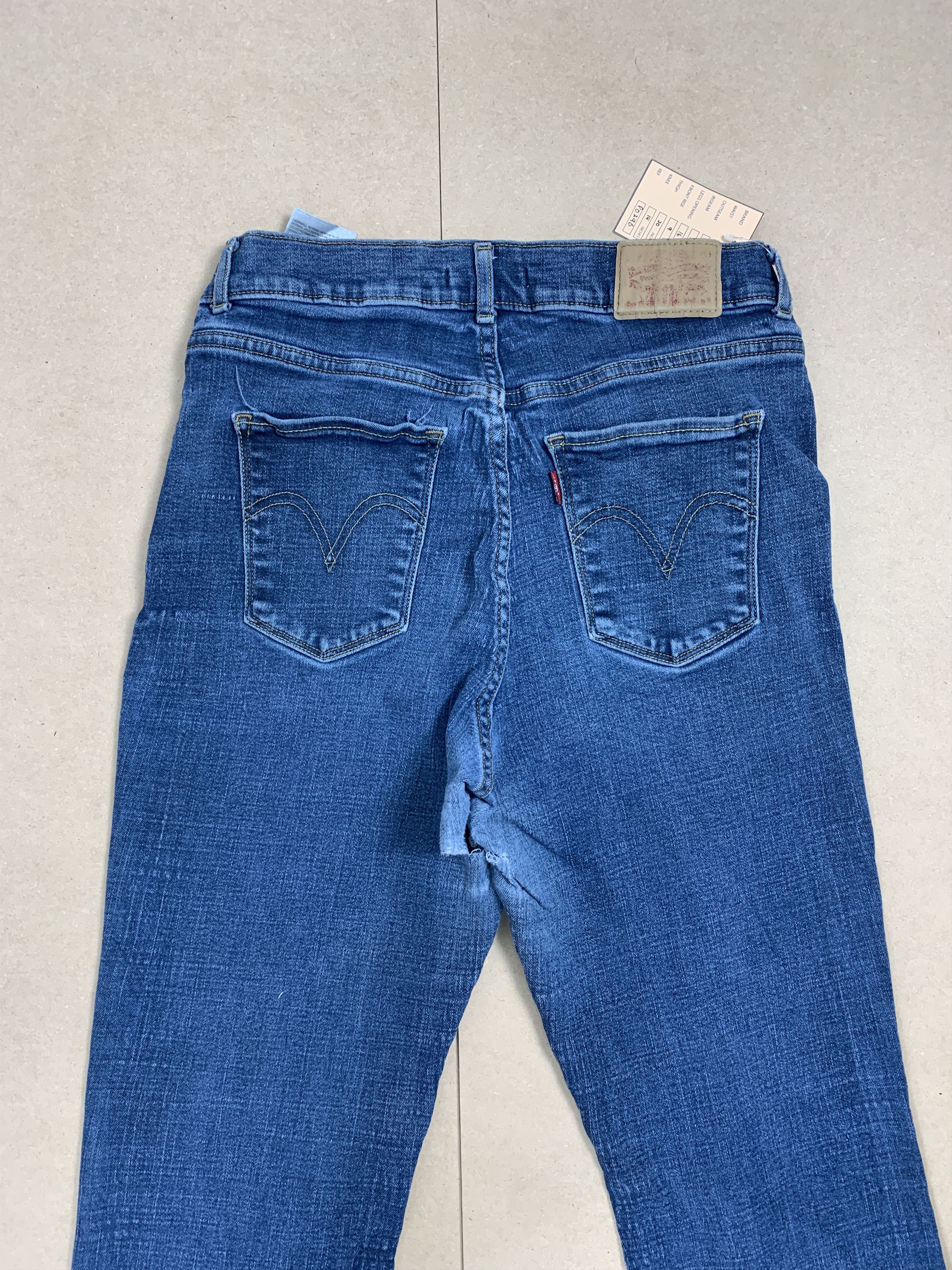 Levi's × Vintage Vintage Levis Women Flared Distressed Boot Cut Jeans P0296 Size 26" / US 2 / IT 38 - 8 Thumbnail
