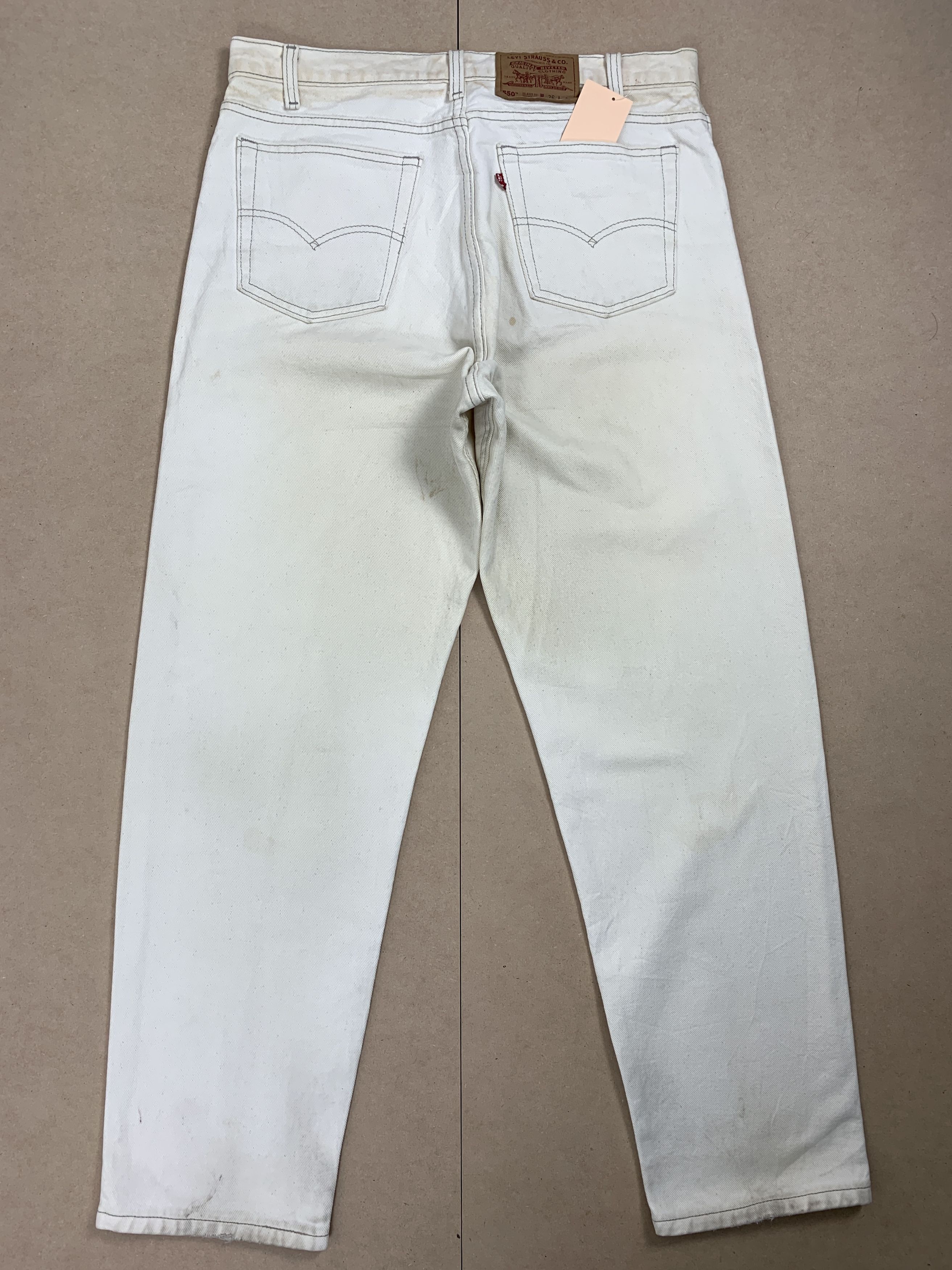 Levi's Vintage Levis 550 Faded Light Wash Jeans Size US 36 / EU 52 - 7 Thumbnail