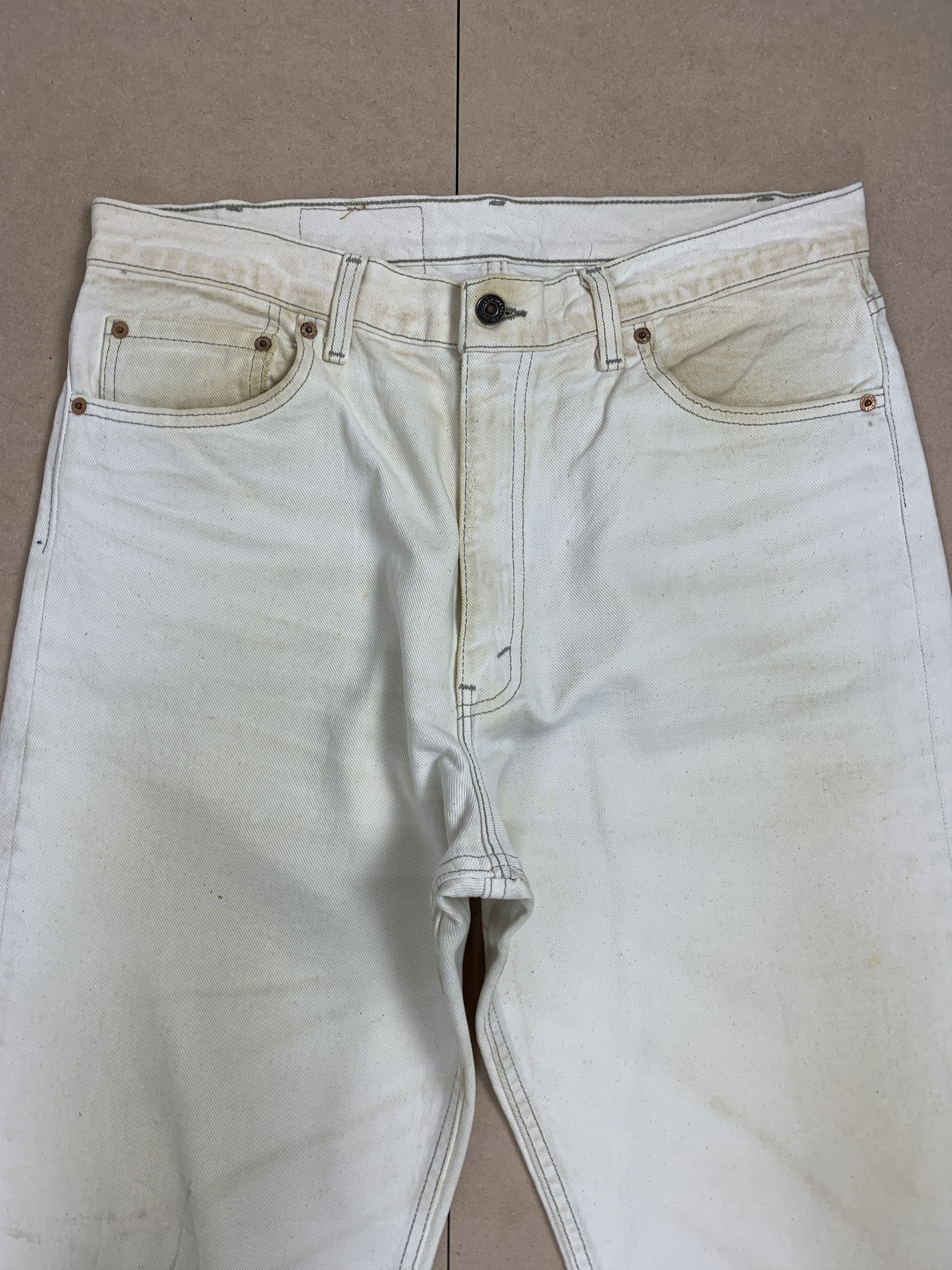 Levi's Vintage Levis 550 Faded Light Wash Jeans Size US 36 / EU 52 - 2 Thumbnail