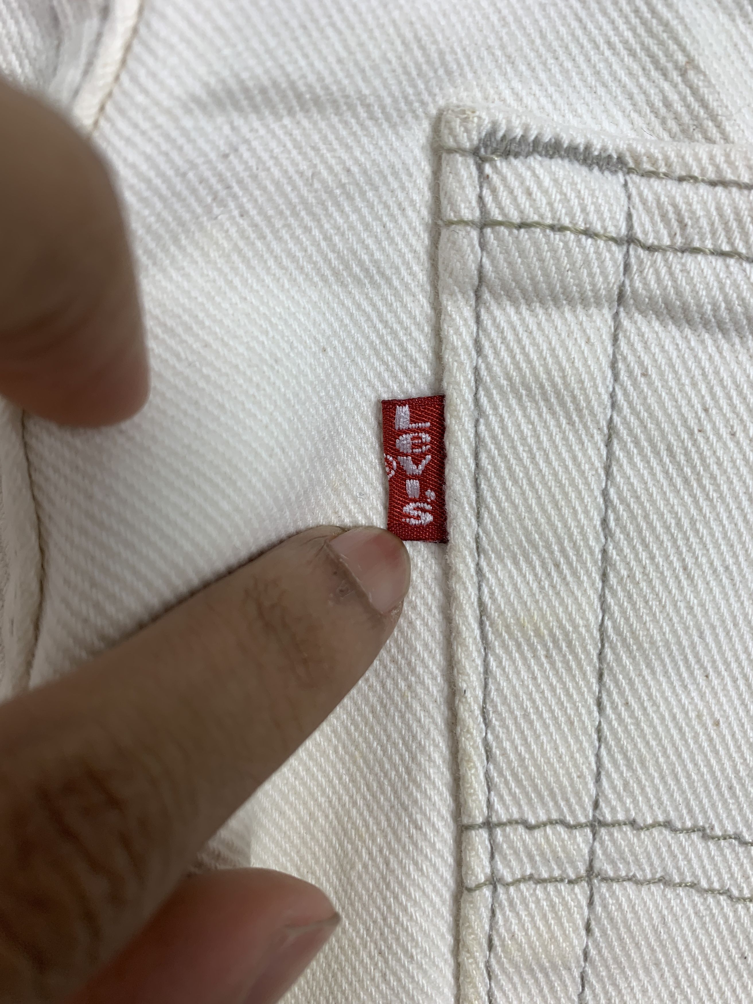 Levi's Vintage Levis 550 Faded Light Wash Jeans Size US 36 / EU 52 - 10 Thumbnail