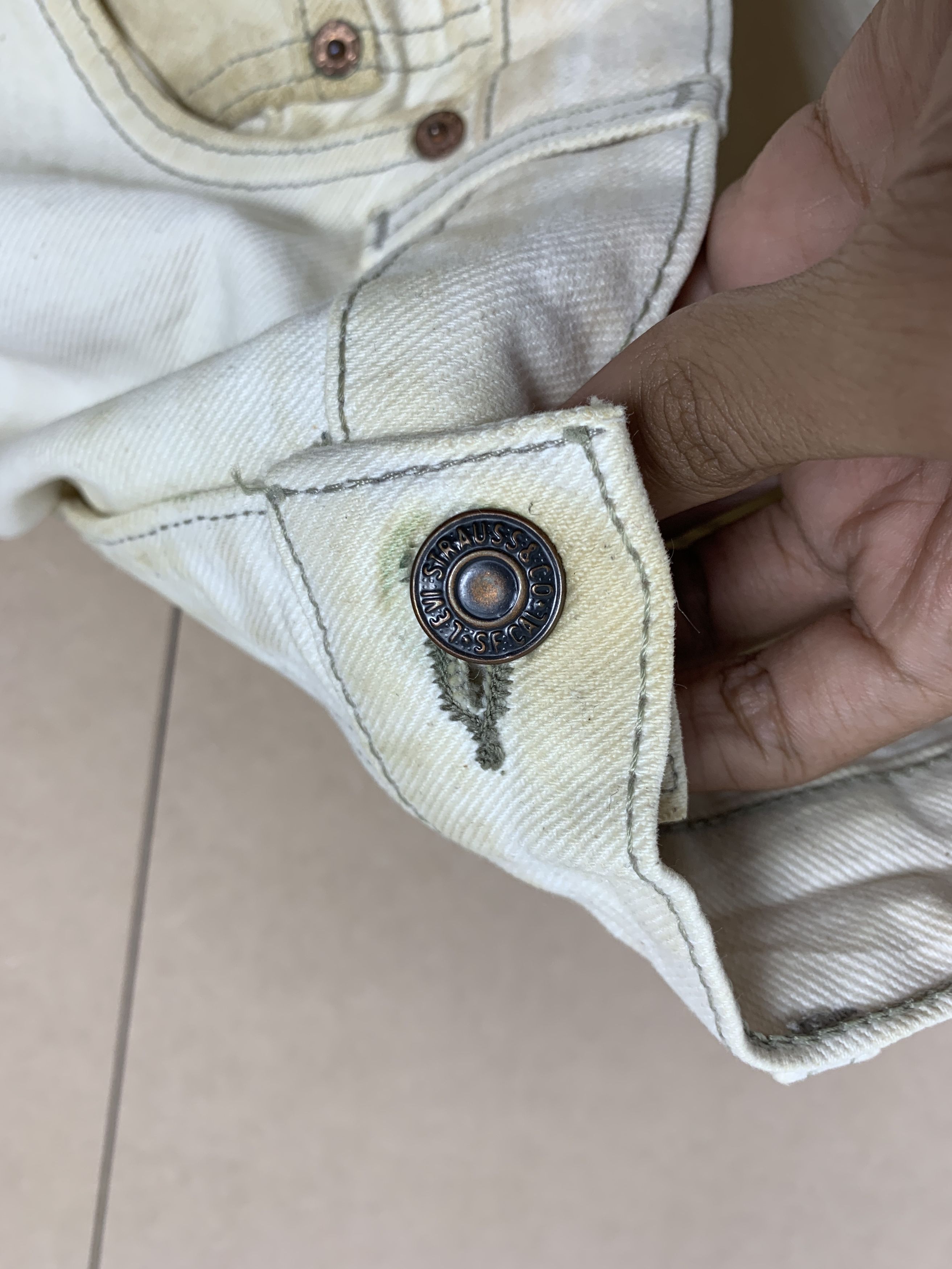 Levi's Vintage Levis 550 Faded Light Wash Jeans Size US 36 / EU 52 - 15 Thumbnail