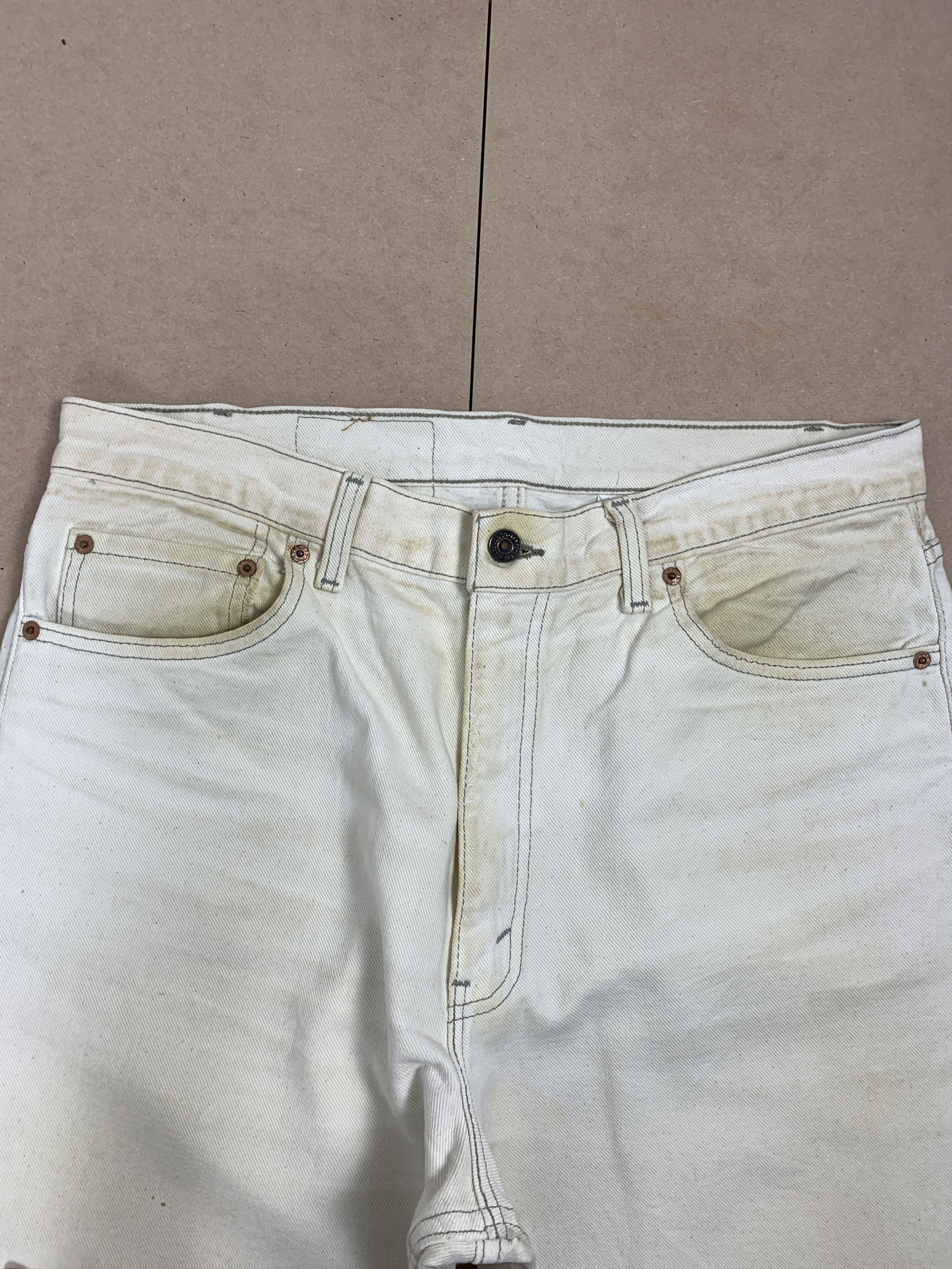Levi's Vintage Levis 550 Faded Light Wash Jeans Size US 36 / EU 52 - 6 Thumbnail