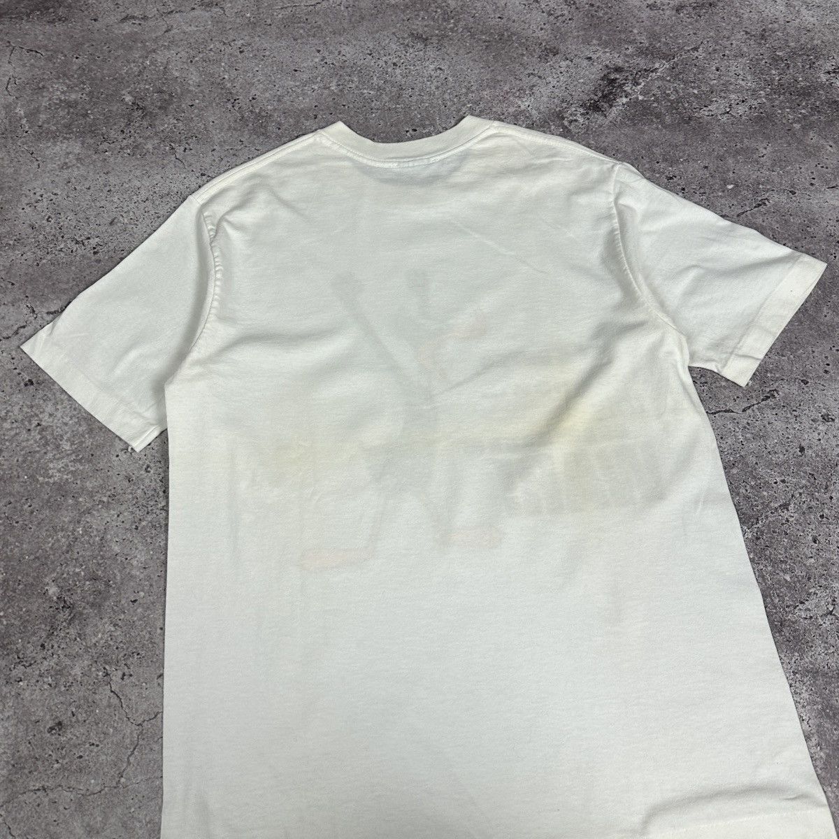 Vintage Vintage 90s Duffy Duck this means War Looney tunes tee movie Size US M / EU 48-50 / 2 - 6 Thumbnail