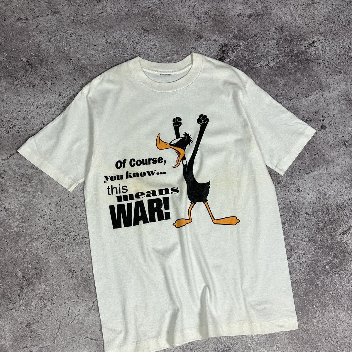 Vintage Vintage 90s Duffy Duck this means War Looney tunes tee movie Size US M / EU 48-50 / 2 - 3 Thumbnail
