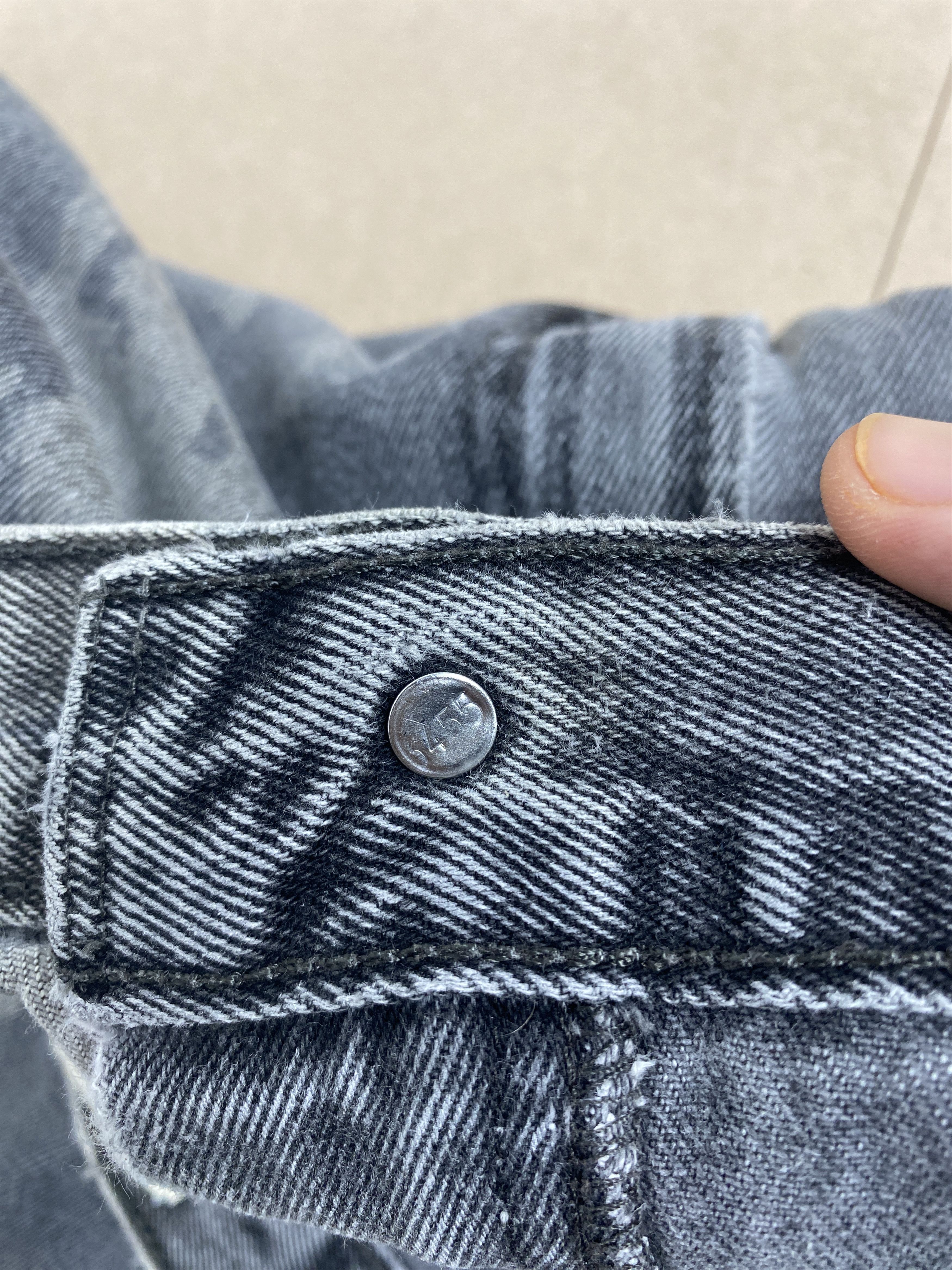 Levi's × Vintage Vintage Levis 550 Distressed Faded Straight Cut Black Jeans Size US 43 - 12 Thumbnail