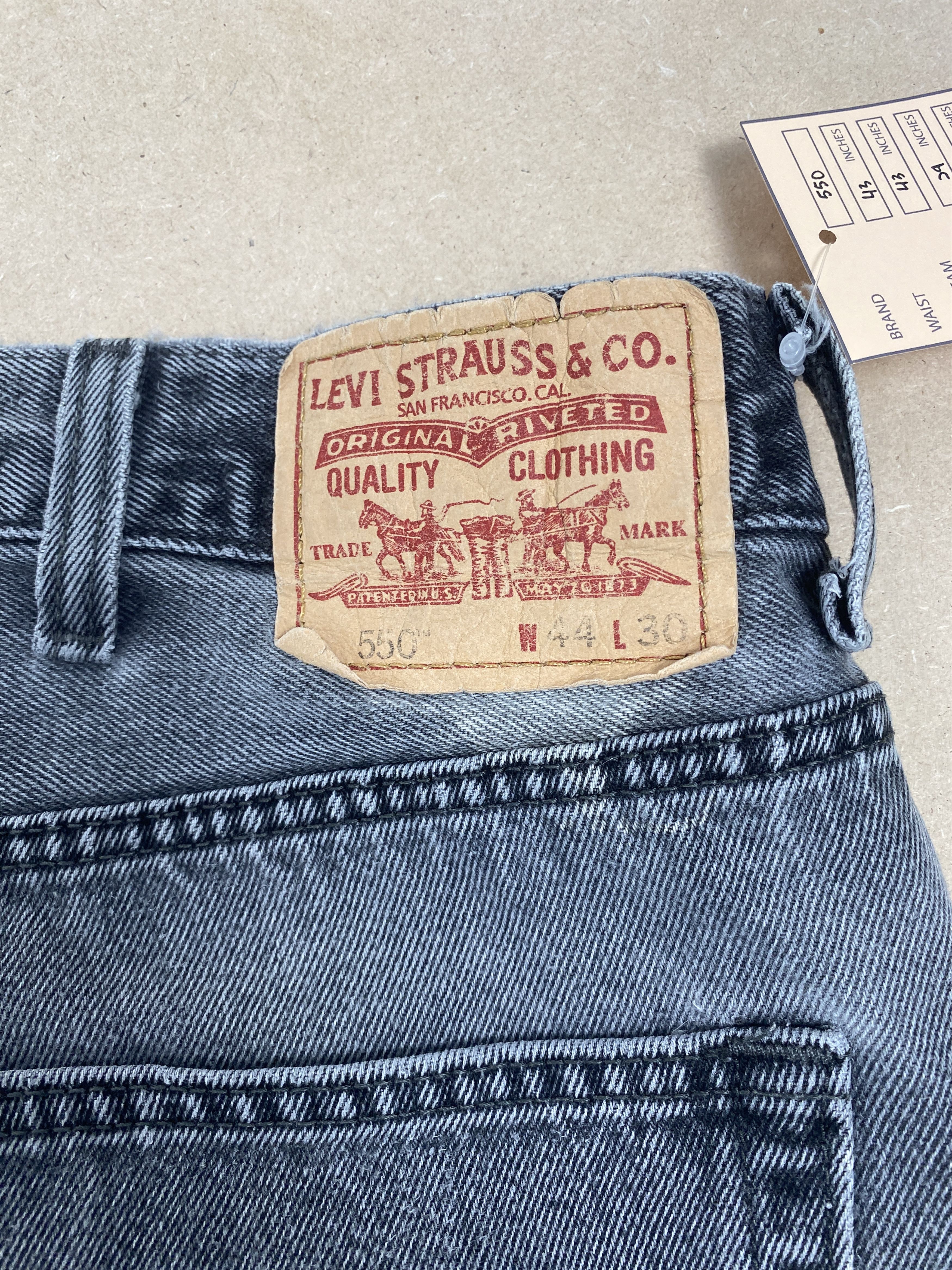 Levi's × Vintage Vintage Levis 550 Distressed Faded Straight Cut Black Jeans Size US 43 - 7 Thumbnail