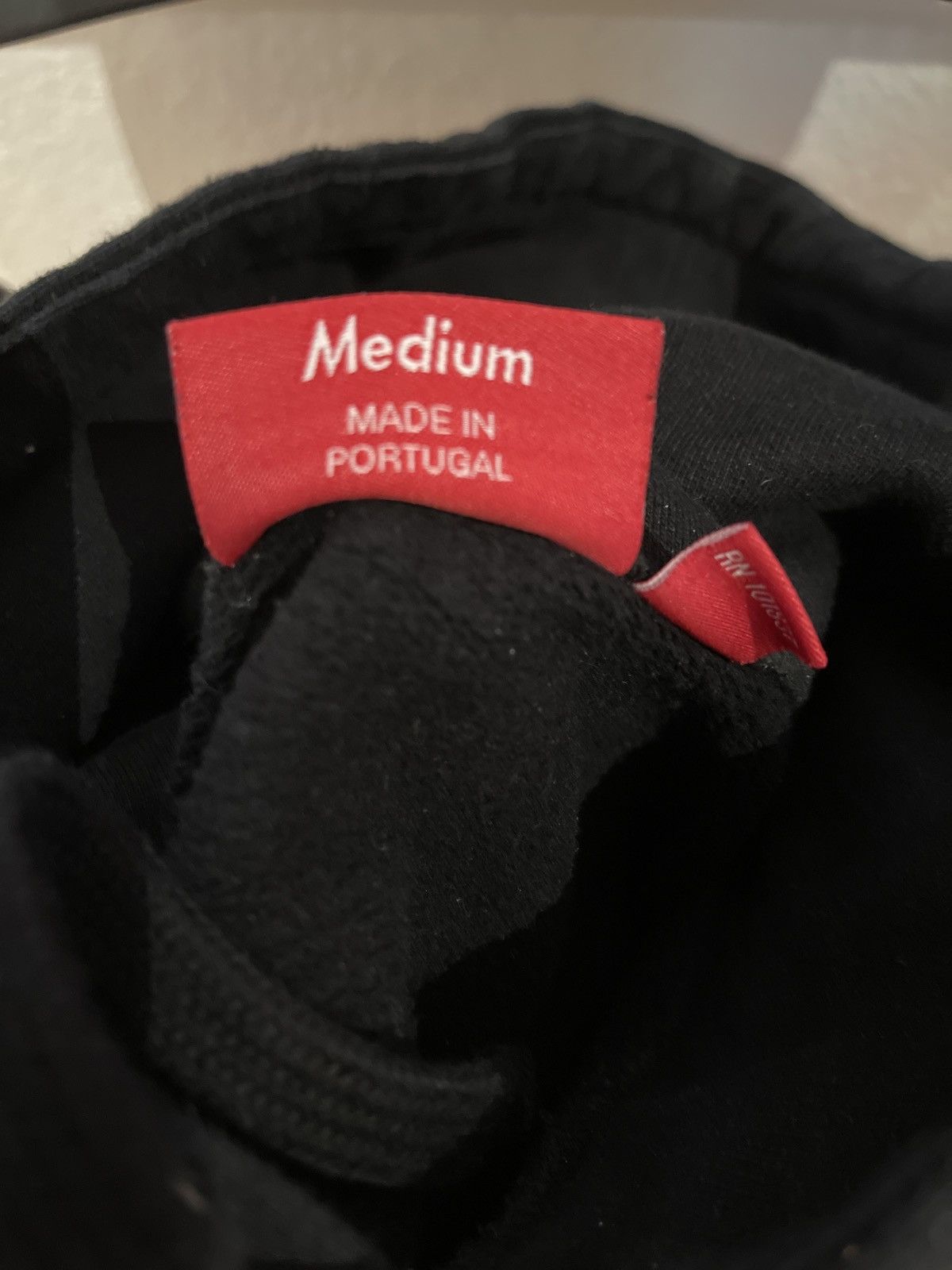 Supreme Portrait Hoodie Size US M / EU 48-50 / 2 - 4 Thumbnail