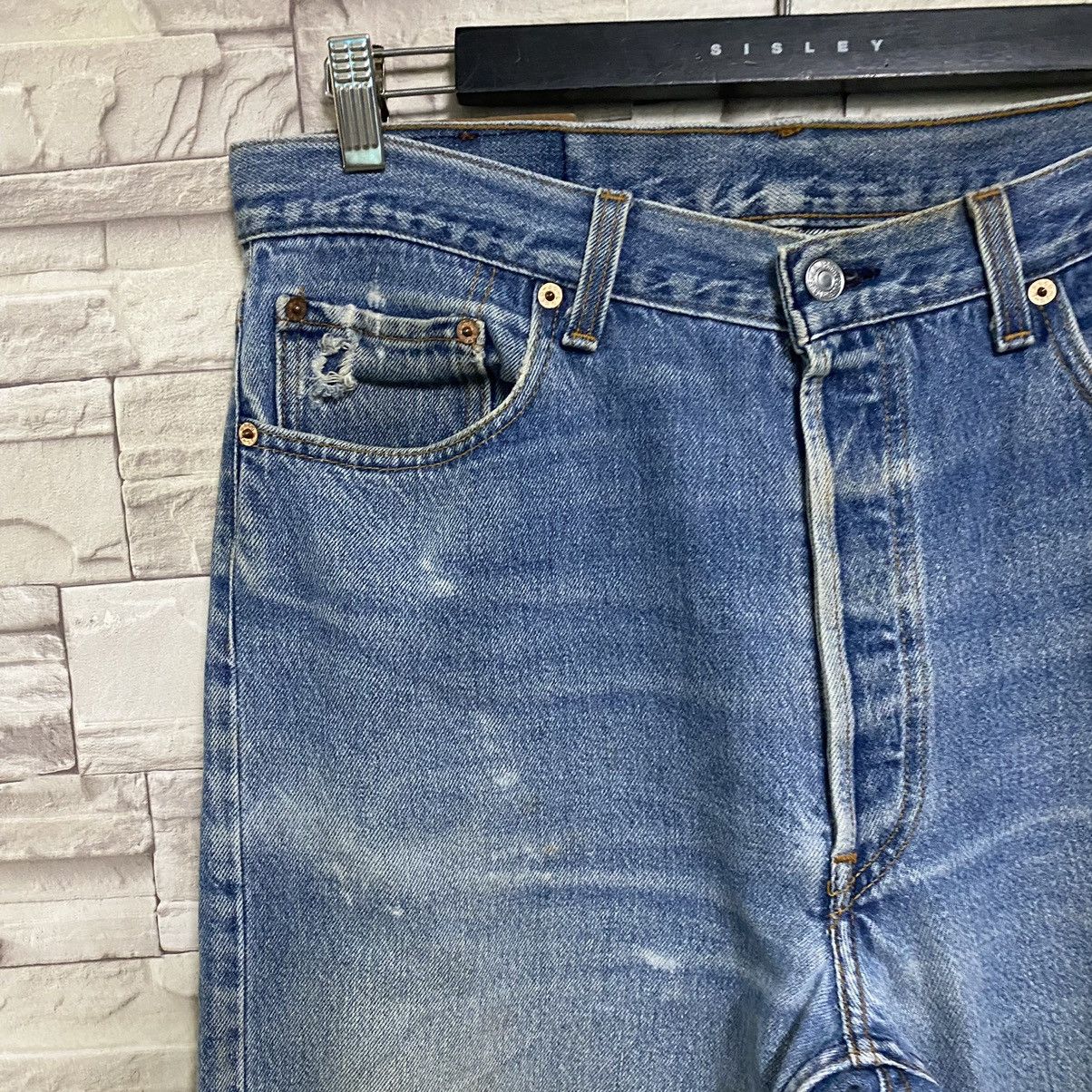 Levi's Vintage 90s Levis 501xx Distressed Jeans 34x33 Made in USA Size US 34 / EU 50 - 6 Thumbnail