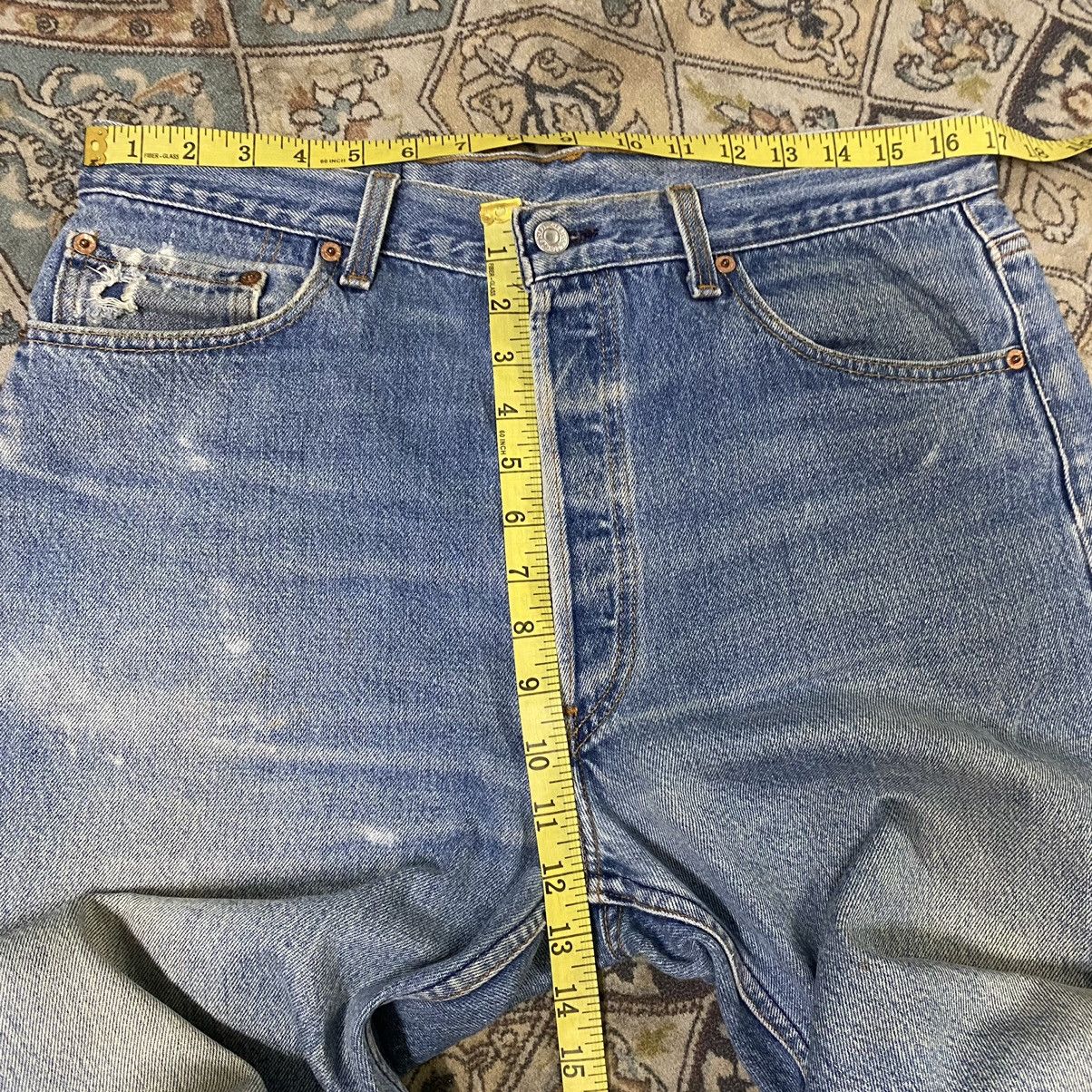 Levi's Vintage 90s Levis 501xx Distressed Jeans 34x33 Made in USA Size US 34 / EU 50 - 17 Thumbnail