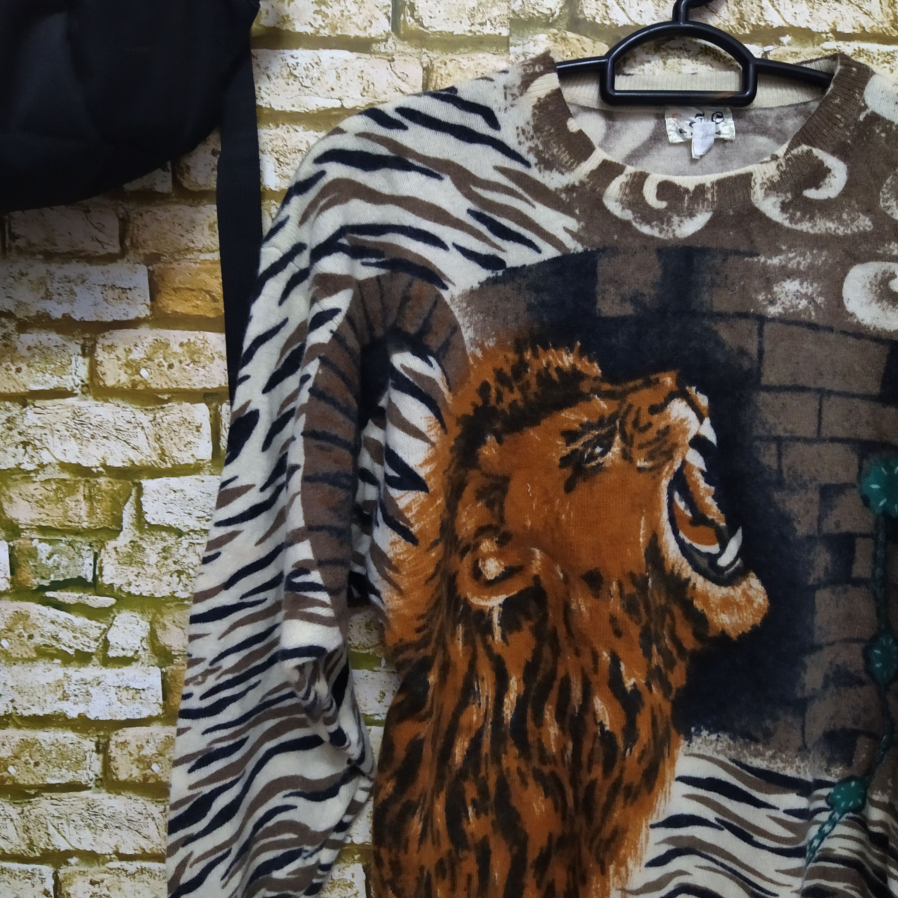 Japanese Brand S.J.C LION ART KNITWEAR SWEATER (D544) Size US S / EU 44-46 / 1 - 2 Thumbnail