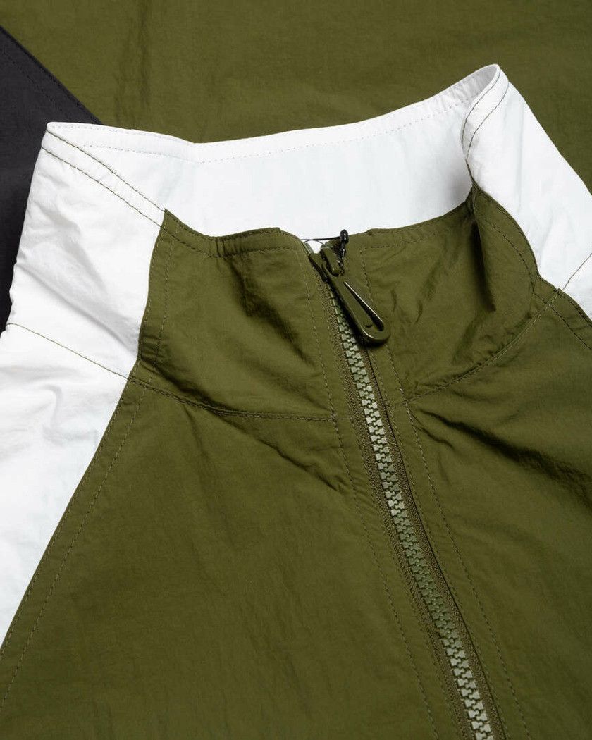 Nike NIKE RE-ISSUE RETRO JACKET BLACK, LEGION GREEN & WHITE XS Size US XS / EU 42 / 0 - 10 Thumbnail