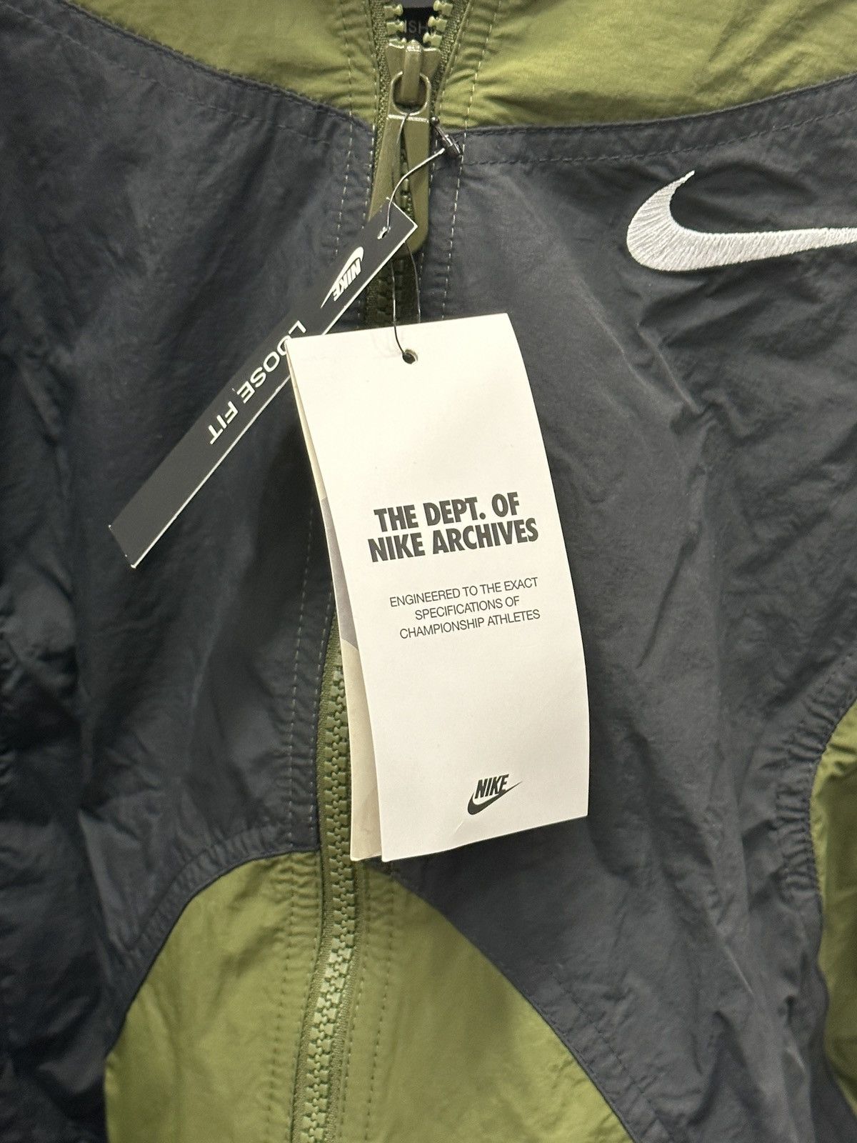 Nike NIKE RE-ISSUE RETRO JACKET BLACK, LEGION GREEN & WHITE XS Size US XS / EU 42 / 0 - 4 Thumbnail