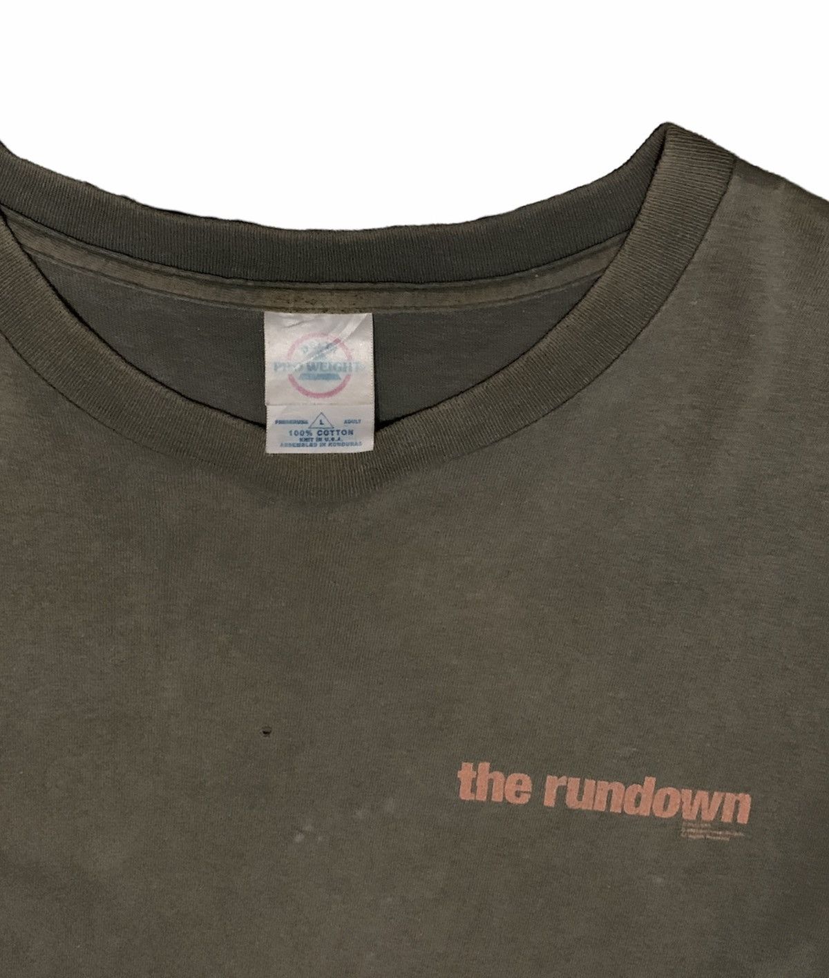 Vintage Rare Vintage Action Comedy Movie The Rundown T-shirt 2003s Size US L / EU 52-54 / 3 - 5 Thumbnail