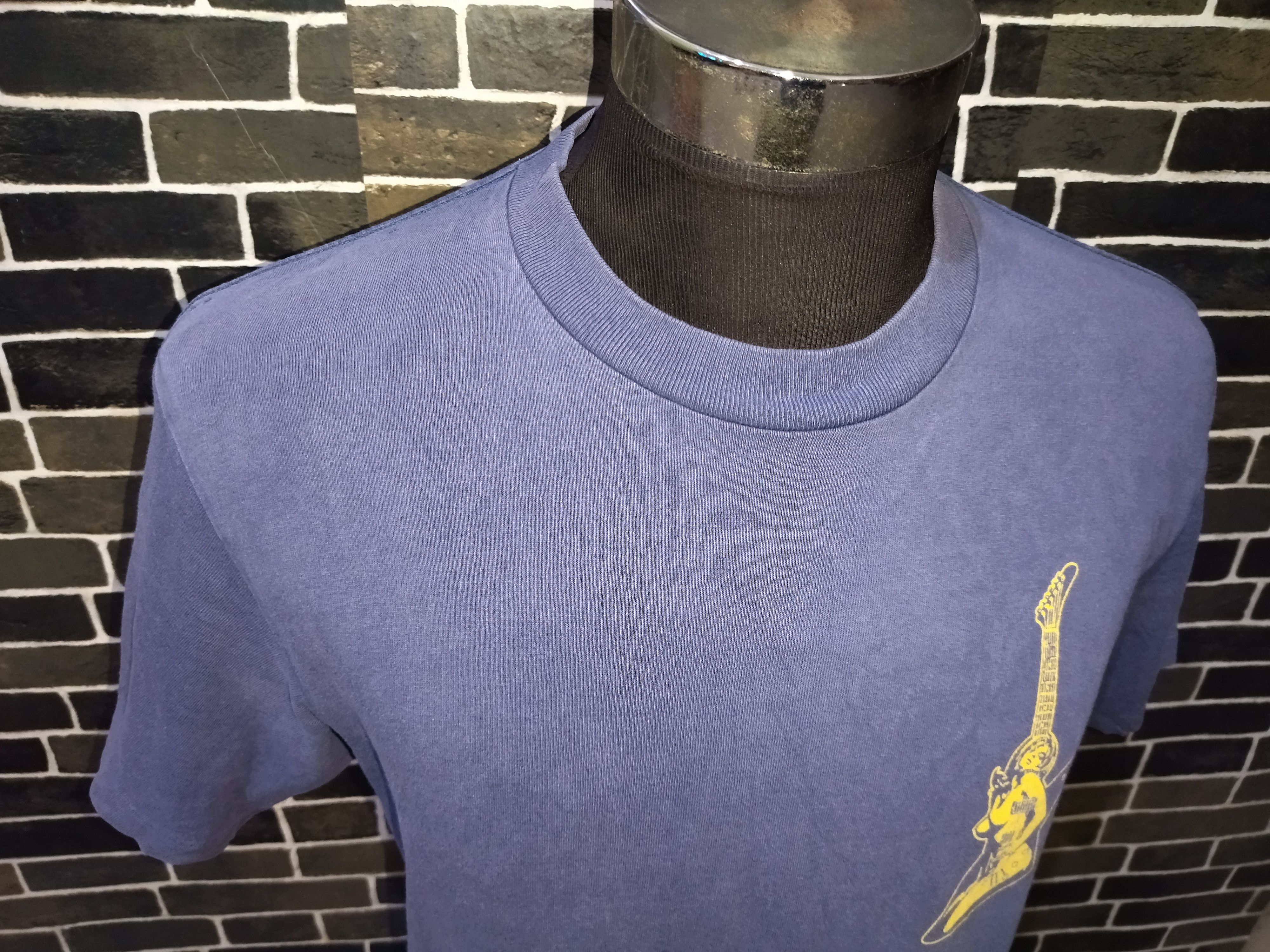 Hysteric Glamour × Japanese Brand × Vintage Vintage Hysteric Glamour Guitar Girl Size M Tshirt Size US M / EU 48-50 / 2 - 5 Thumbnail