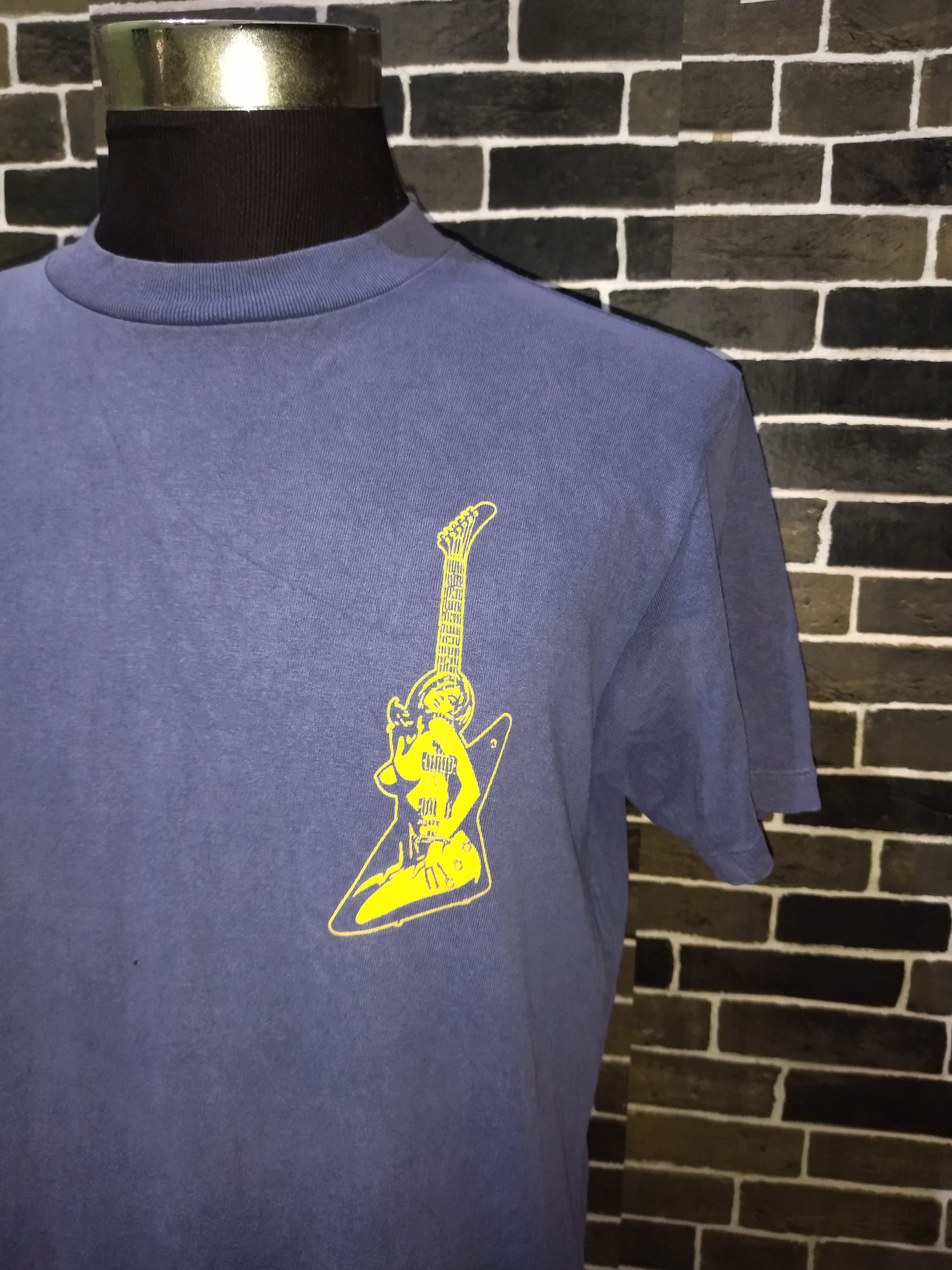 Hysteric Glamour × Japanese Brand × Vintage Vintage Hysteric Glamour Guitar Girl Size M Tshirt Size US M / EU 48-50 / 2 - 6 Thumbnail