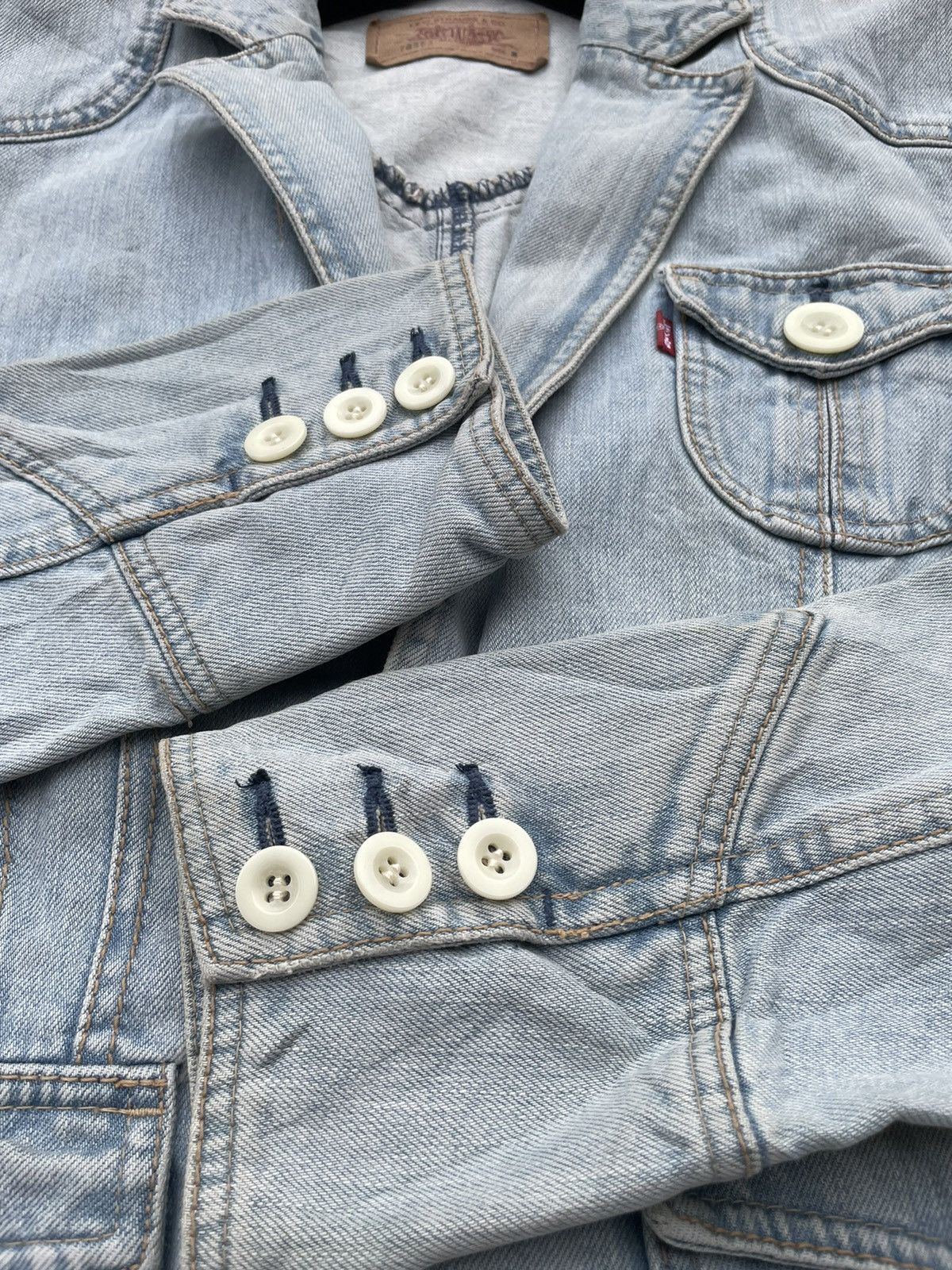 Levi's Vintage Levis 78552 2003 Aging Faded Denim Jacket Size US S / EU 44-46 / 1 - 12 Thumbnail