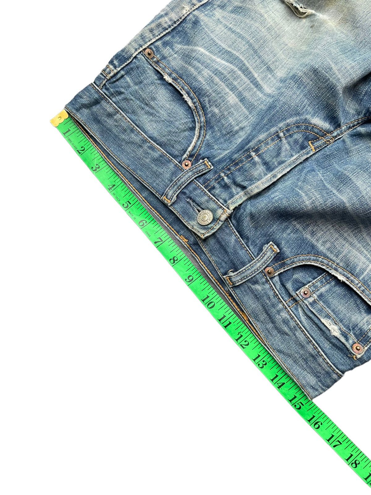 Levi's × Vintage Vintage 2004 Levis Women 501 Distresed Size 30" / US 8 / IT 44 - 14 Thumbnail