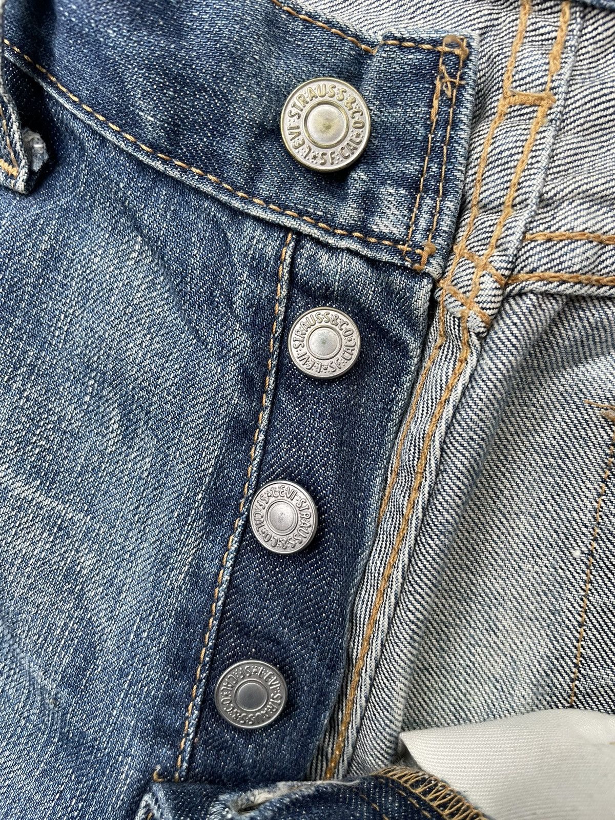 Levi's × Vintage Vintage 2004 Levis Women 501 Distresed Size 30" / US 8 / IT 44 - 13 Thumbnail