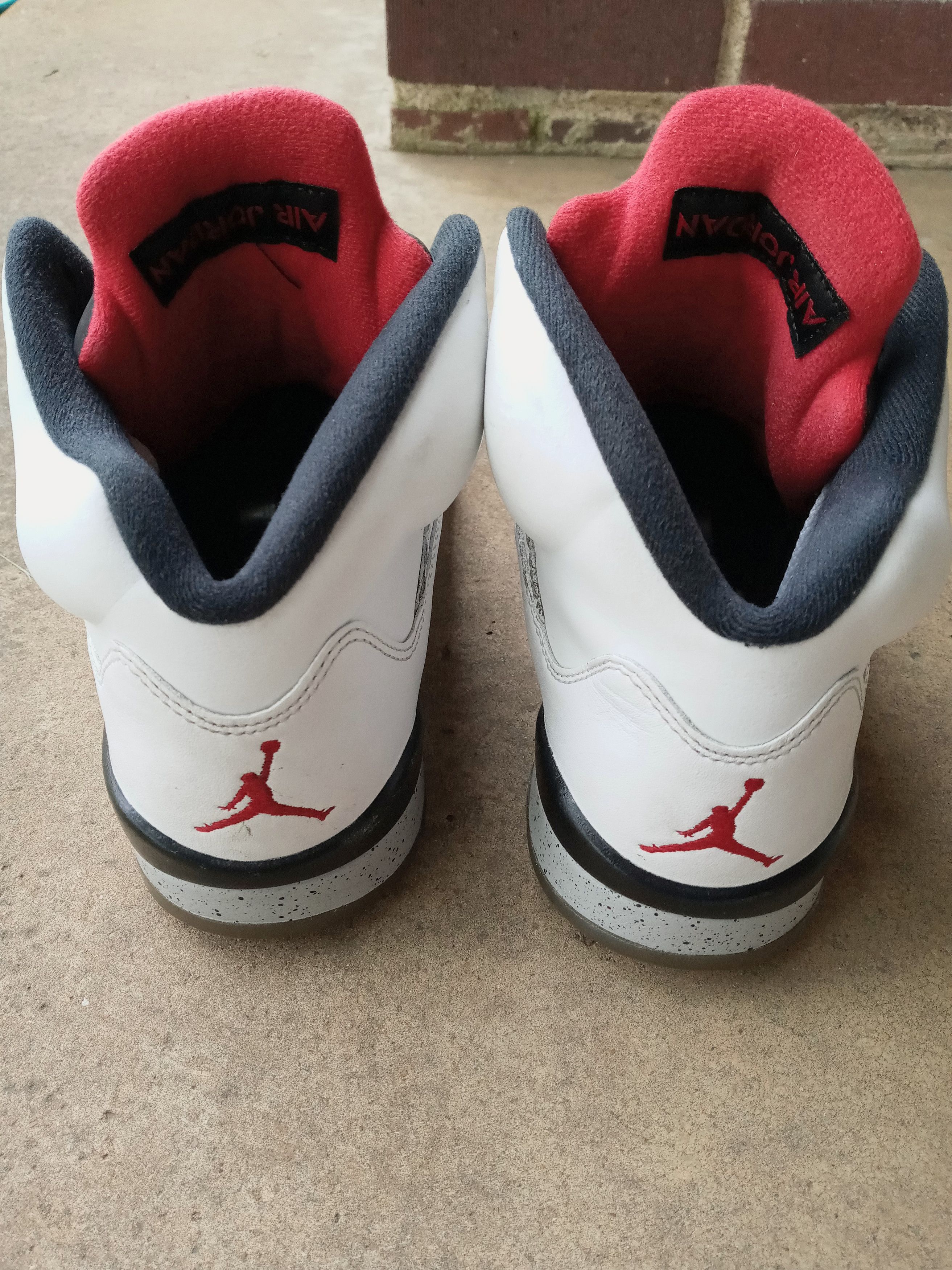 Jordan Brand × Nike Jordan 5 Retro White Cement 2017 Size 8.5 Size US 8.5 / EU 41-42 - 4 Thumbnail