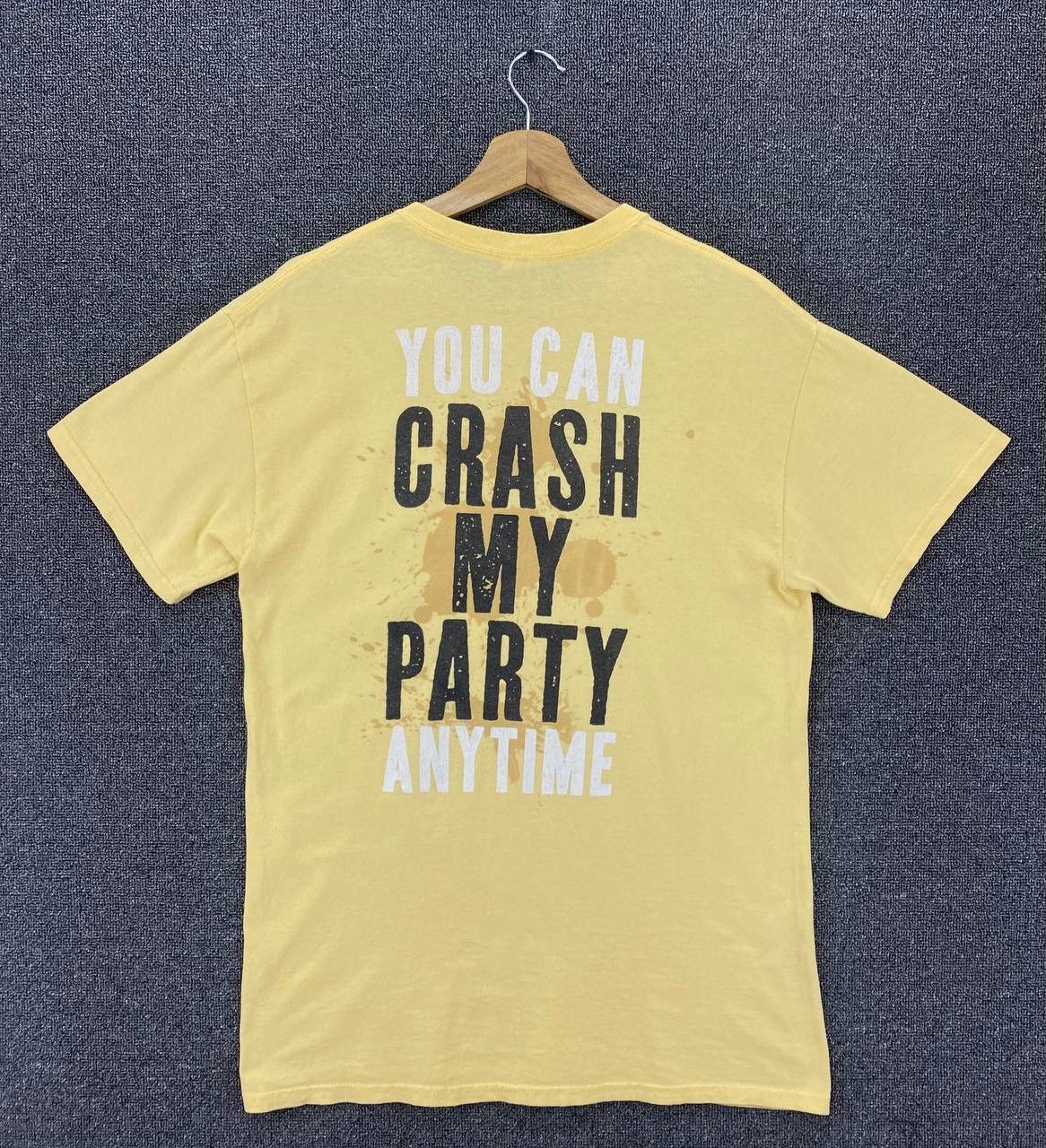 Band Tees Vintage Luke Bryan Crash My Party Rocker Band Tees T Shirts Size US M / EU 48-50 / 2 - 5 Thumbnail