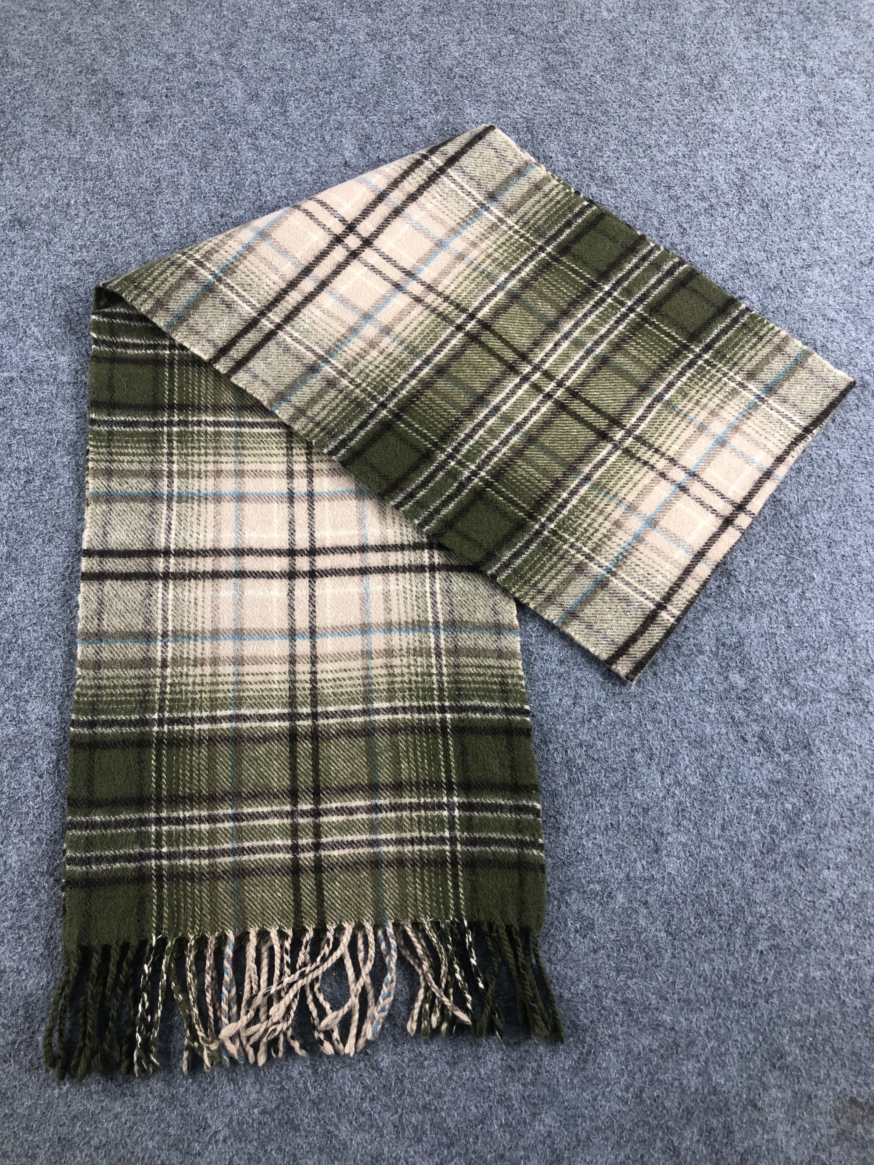 Johnstons Of Elgin Johnstons Of Elgin Scarf / Muffler / Neckwear Size ONE SIZE - 5 Thumbnail