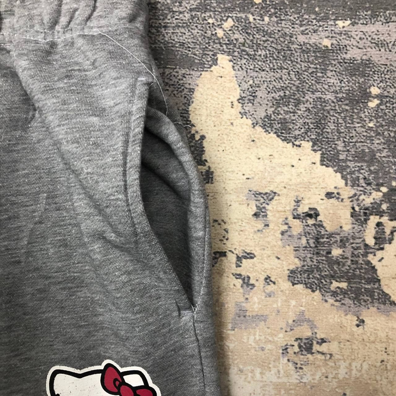 Japanese Brand P384 HELLO KITTY SWEATPANTs Size US 36 / EU 52 - 6 Thumbnail