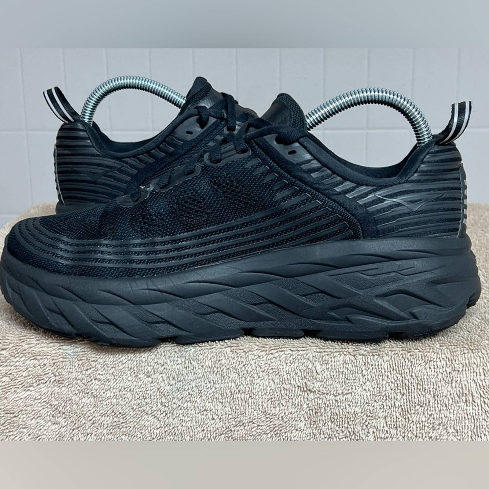 Hoka One One Bondi Size D Wide Shoes Triple Black