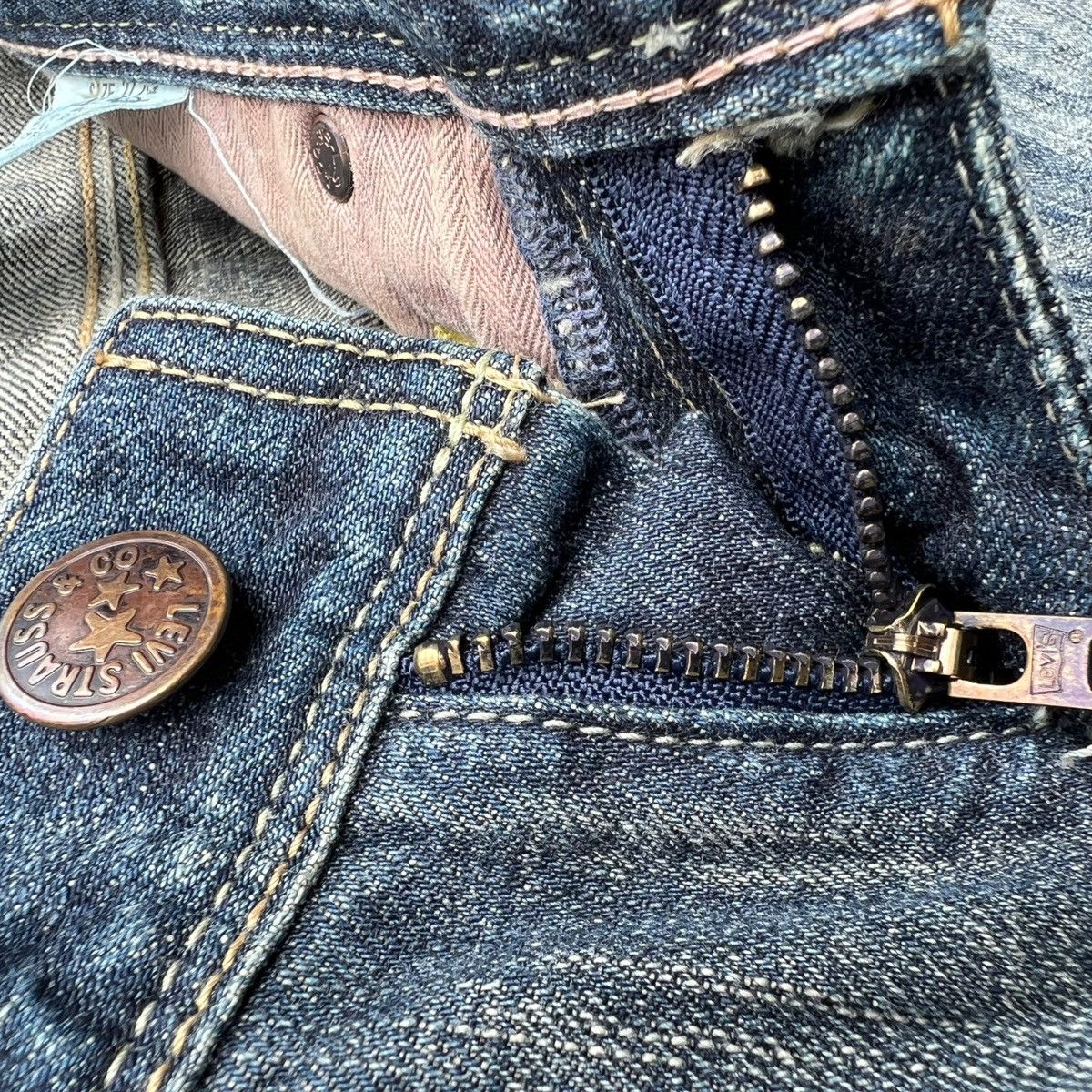 If Six Was Nine × Levi's × Levi's Vintage Clothing FLARED DISTRESSED LEVIS JAPAN LADIES JEANS Size 27" / US 4 / IT 40 - 15 Thumbnail