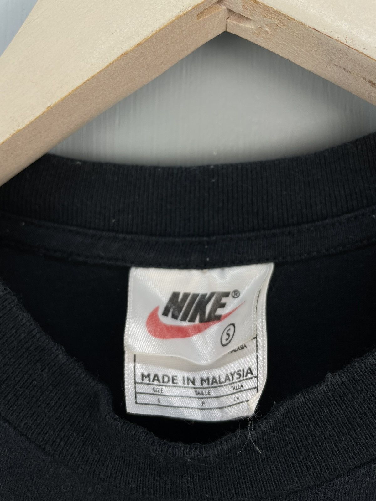 Nike Vintage 90s Nike swoosh logo t shirt Size US S / EU 44-46 / 1 - 5 Thumbnail