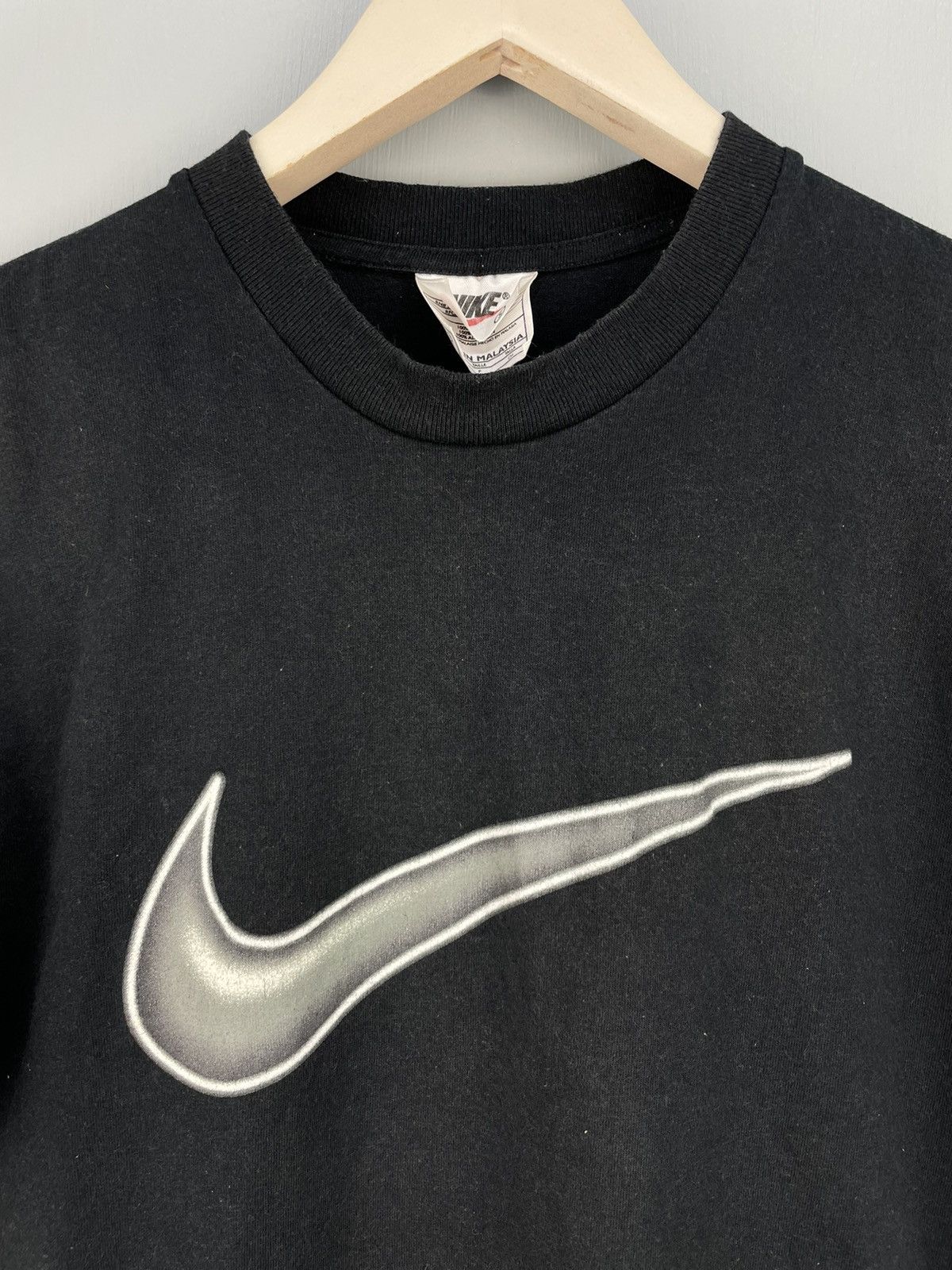 Nike Vintage 90s Nike swoosh logo t shirt Size US S / EU 44-46 / 1 - 3 Thumbnail