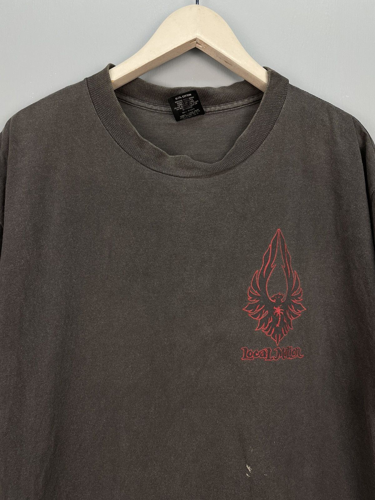 Vintage Vintage 90s Local Motion surf brand t shirt Size US L / EU 52-54 / 3 - 3 Thumbnail
