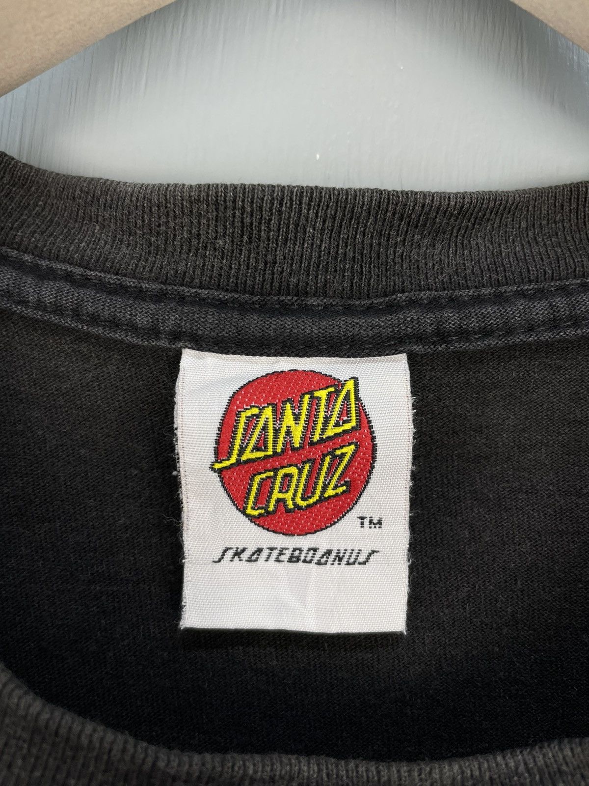 Santa Cruz Skateboards Vintage Santa Cruz screaming hand t shirt Size US M / EU 48-50 / 2 - 6 Thumbnail