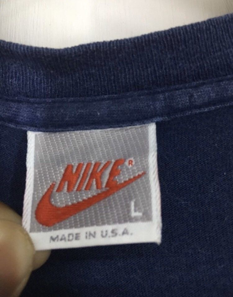 Nike Vintage 90s Nike grey tag t shirt Size US L / EU 52-54 / 3 - 5 Thumbnail