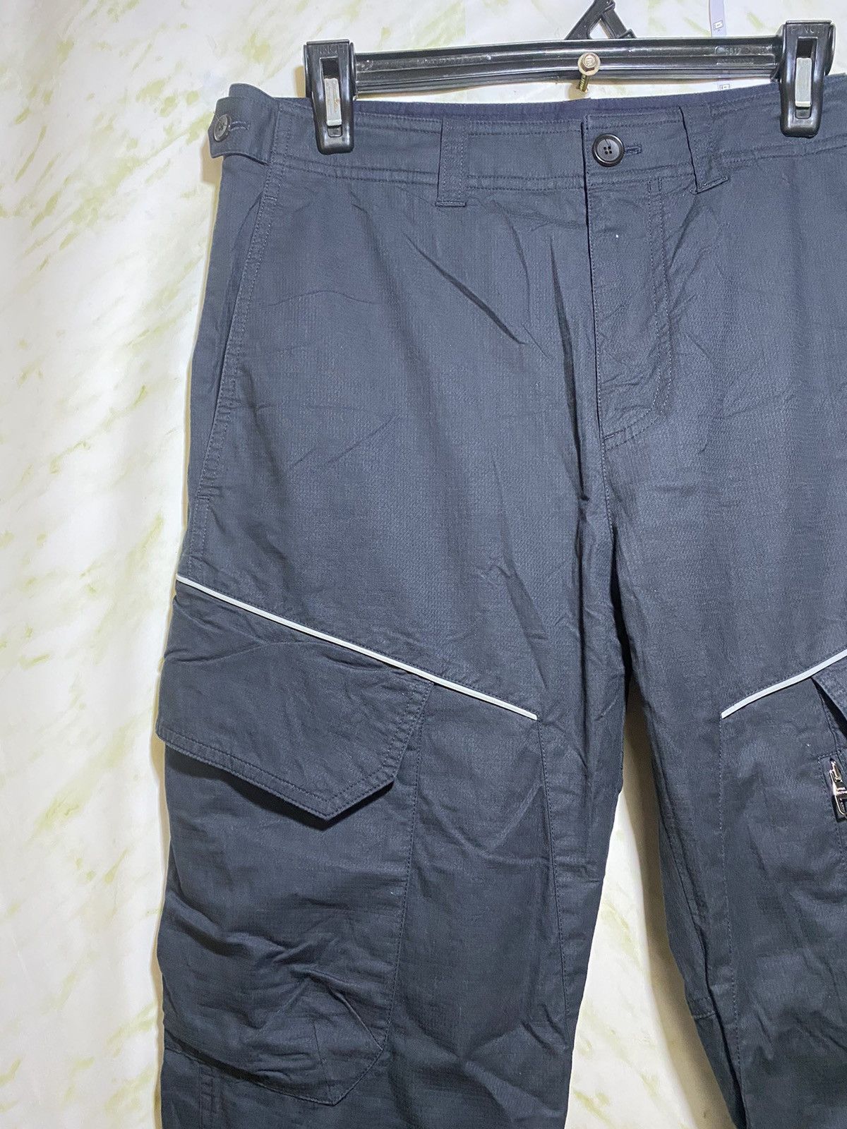Louis Vuitton Louis Vuitton x Virgil Abloh Reflective Cargo Pants Size US 30 / EU 46 - 3 Thumbnail