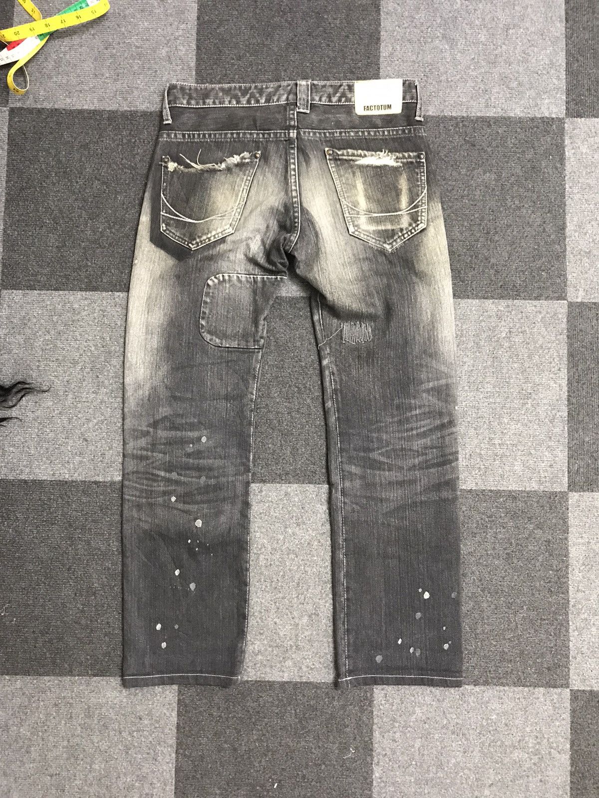 Designer FACTOTUM Designer Distressed Patchwork Cropped Jeans F704 Size US 32 / EU 48 - 10 Thumbnail