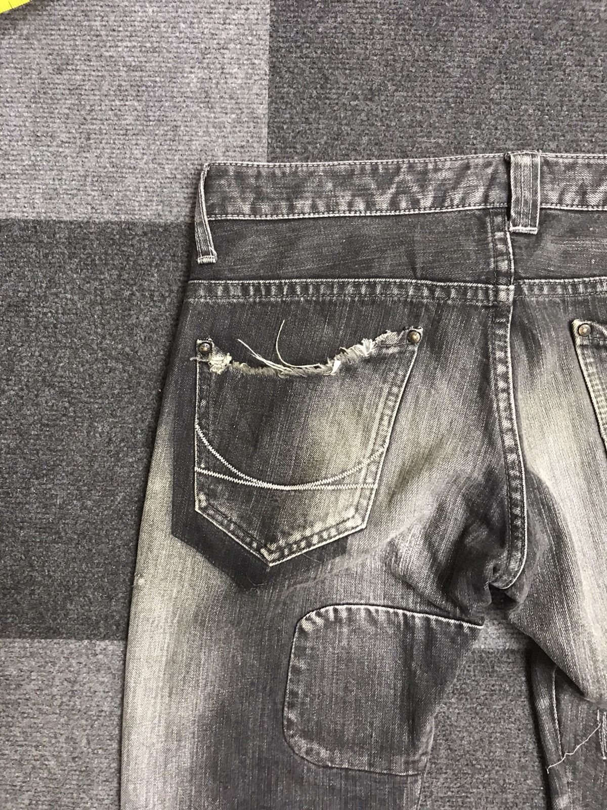 Designer FACTOTUM Designer Distressed Patchwork Cropped Jeans F704 Size US 32 / EU 48 - 14 Thumbnail