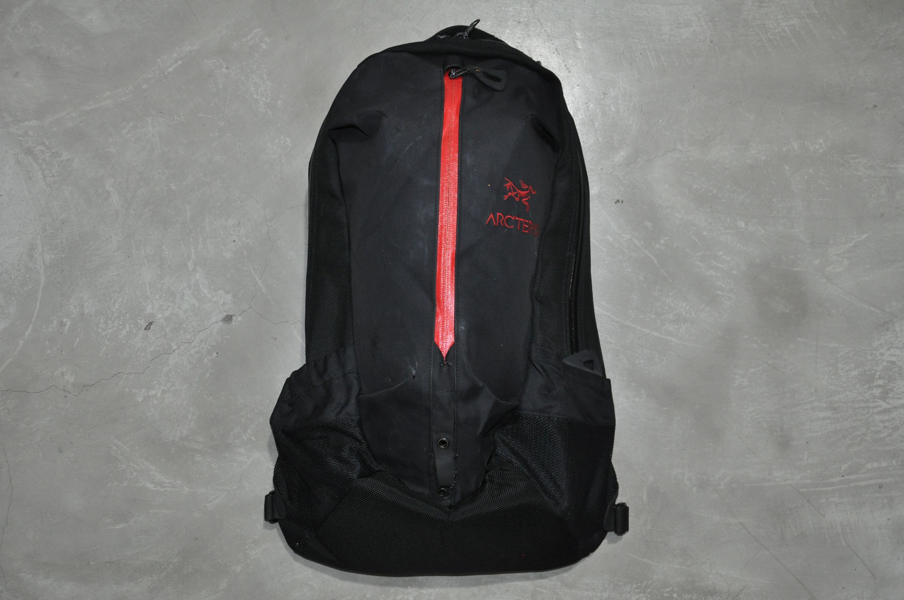 ARC'TERYX ARRO 22 Backpack Red Black #EA CZA | eBay