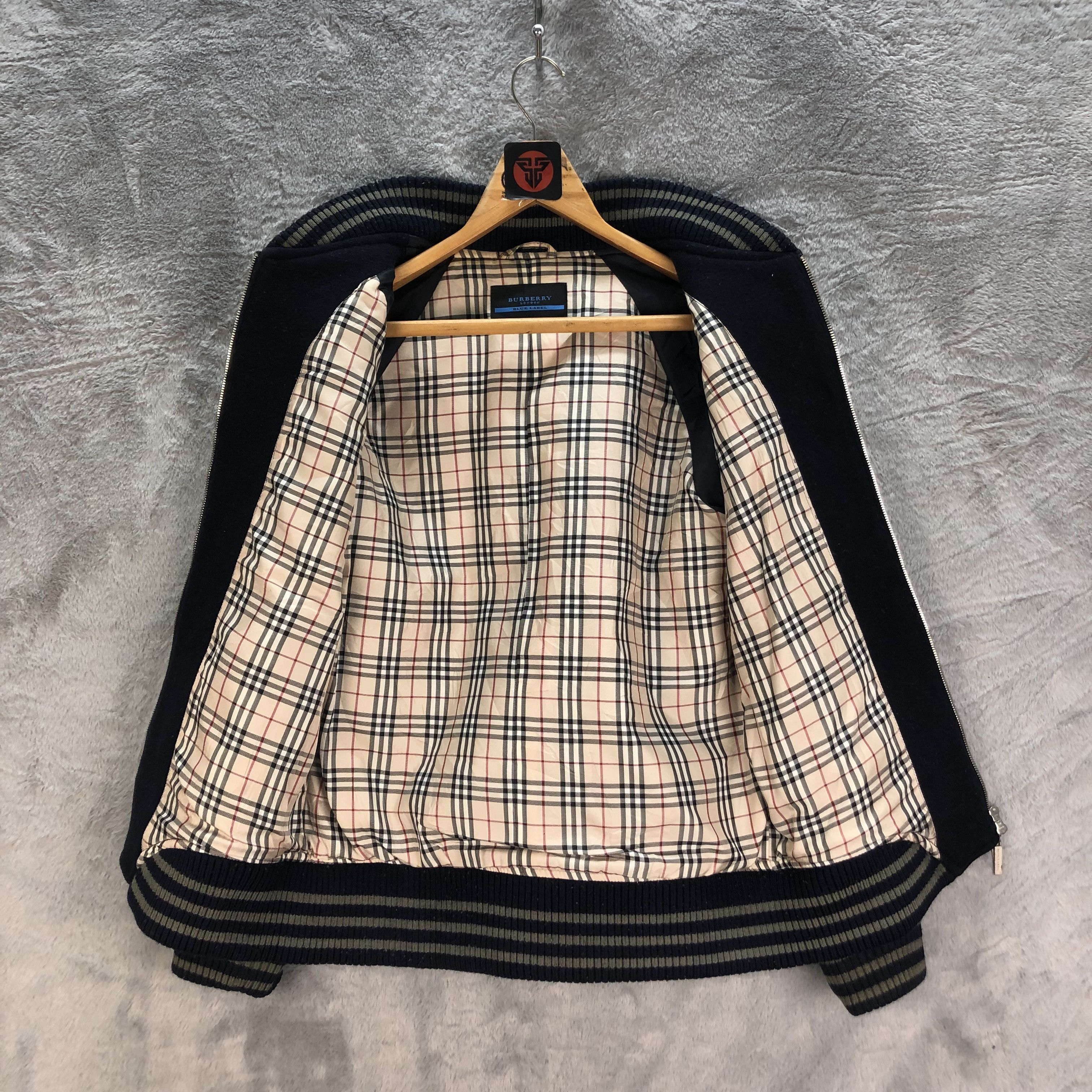 Burberry BURBERRY NOVA CHECK WOOL LEATHER JACKET #6501-69 Size US L / EU 52-54 / 3 - 9 Thumbnail