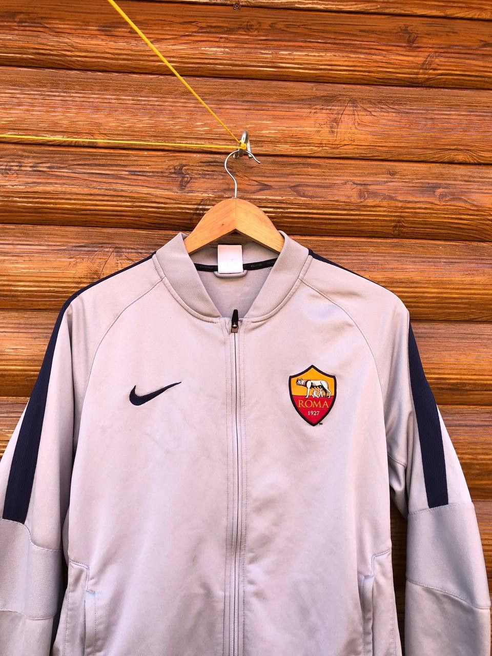 Nike AS ROMA TRAINING FOOTBALL SOCCER SHIRT JERSEY NIKE Size US L / EU 52-54 / 3 - 2 Thumbnail