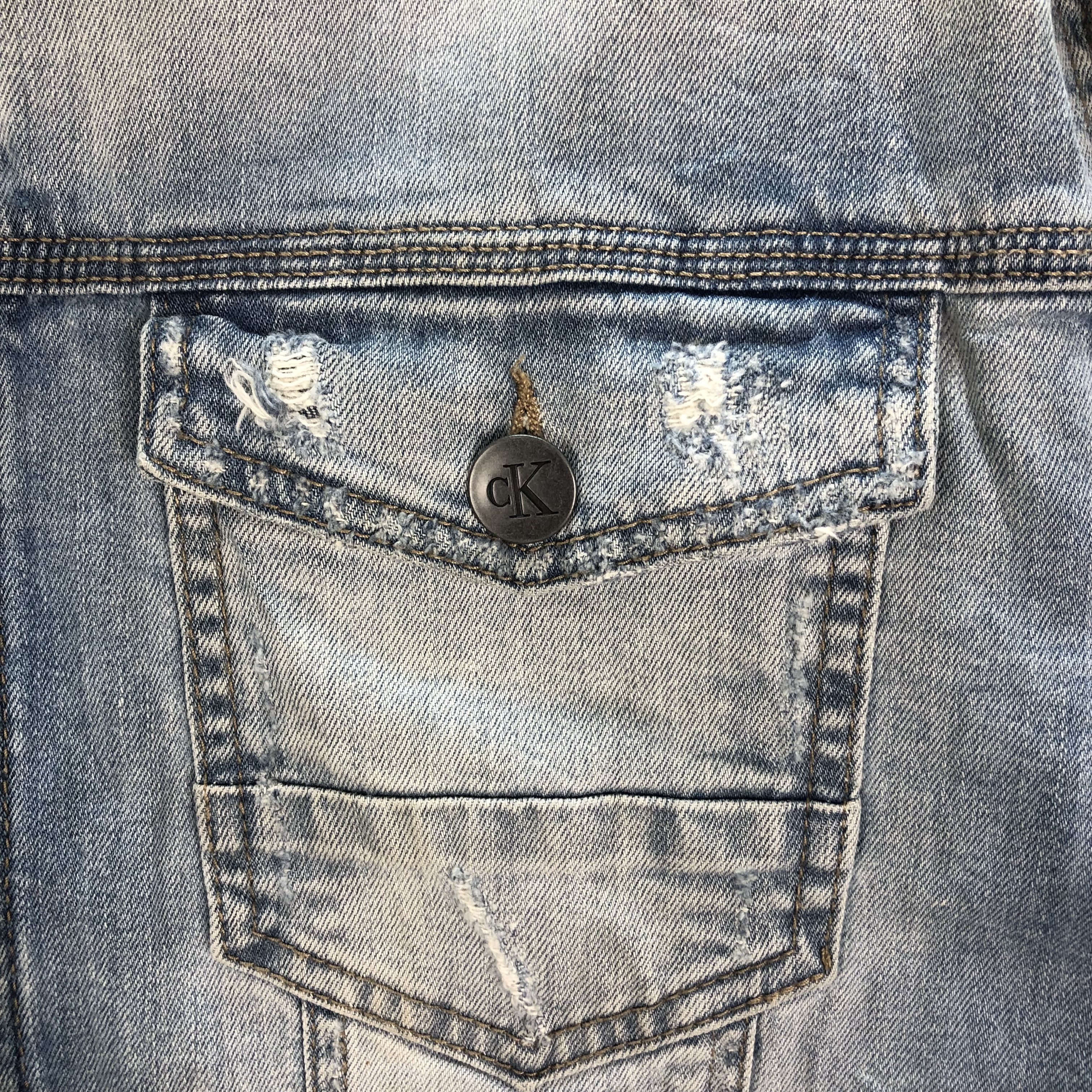 Calvin Klein TRASHED🔥 CK JEANS BIG LOGO LIGHT WASH DENIM JACKET #6497-69 Size US L / EU 52-54 / 3 - 11 Thumbnail