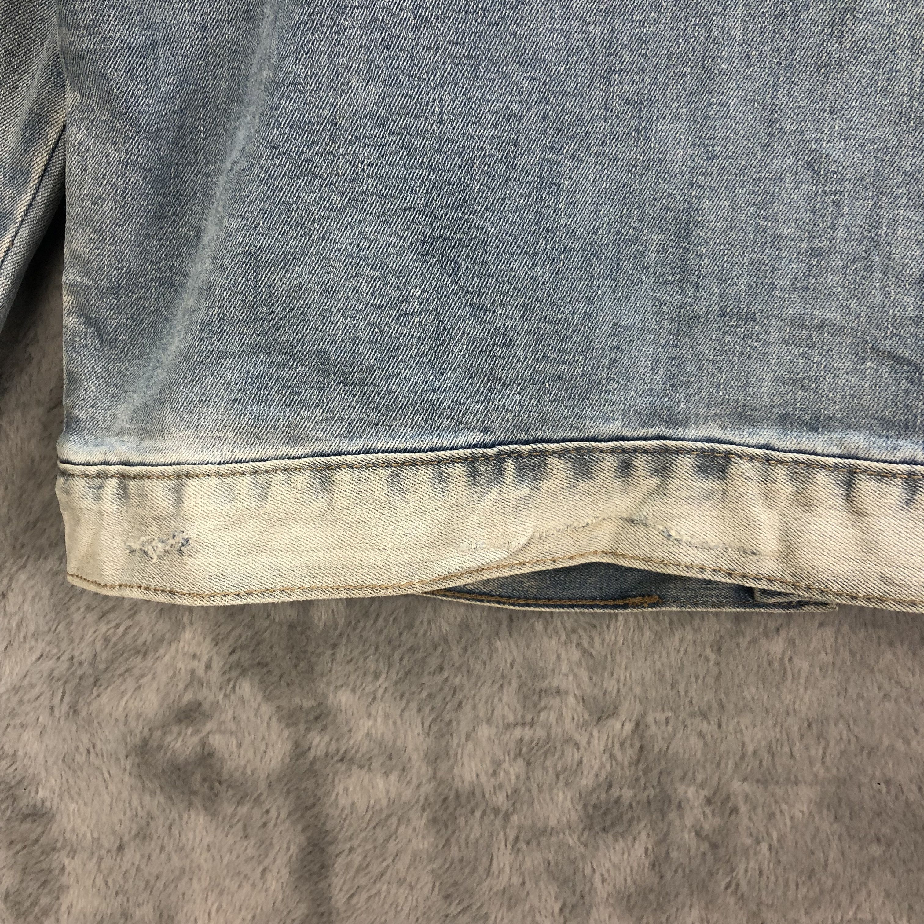 Calvin Klein TRASHED🔥 CK JEANS BIG LOGO LIGHT WASH DENIM JACKET #6497-69 Size US L / EU 52-54 / 3 - 5 Thumbnail