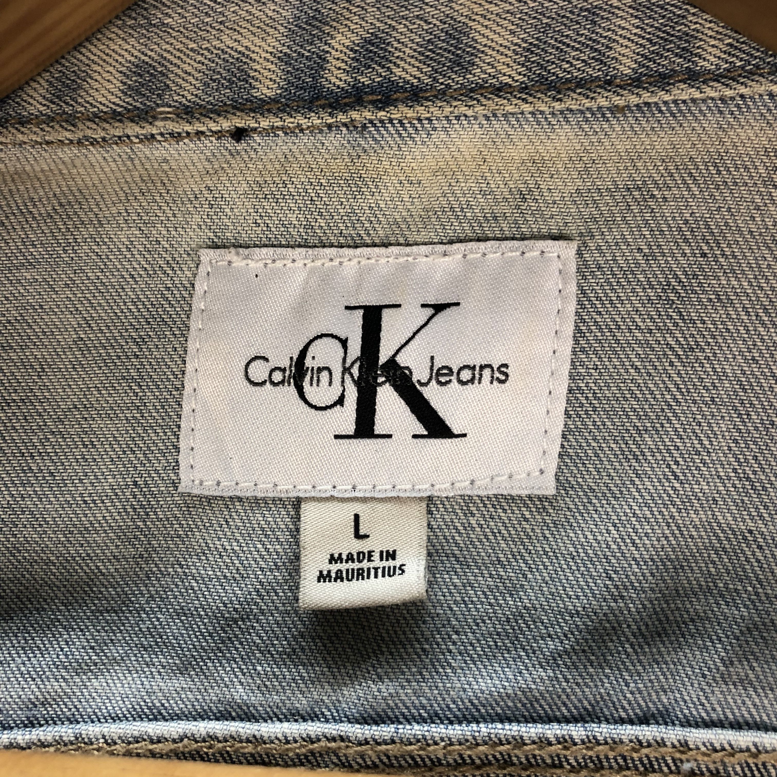 Calvin Klein TRASHED🔥 CK JEANS BIG LOGO LIGHT WASH DENIM JACKET #6497-69 Size US L / EU 52-54 / 3 - 21 Thumbnail