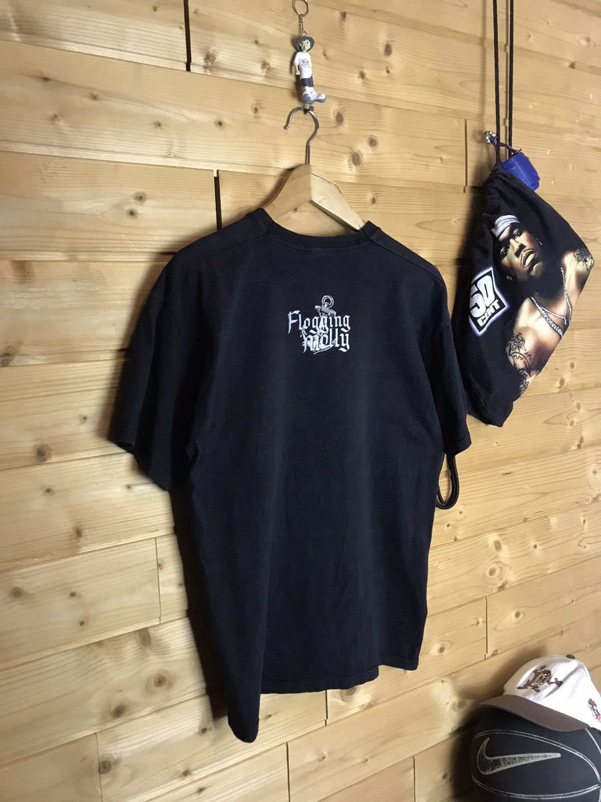 Band Tees Vintage Flogging Molly t-shirt Size US M / EU 48-50 / 2 - 9 Thumbnail