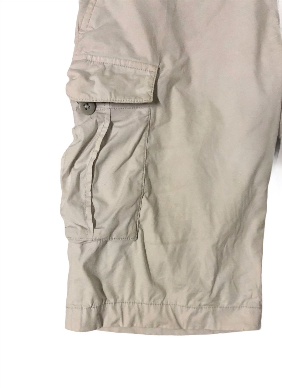 Japanese Brand × Uniqlo 🔥Uniqlo White Cargo Short Pants Size US 28 / EU 44 - 5 Thumbnail
