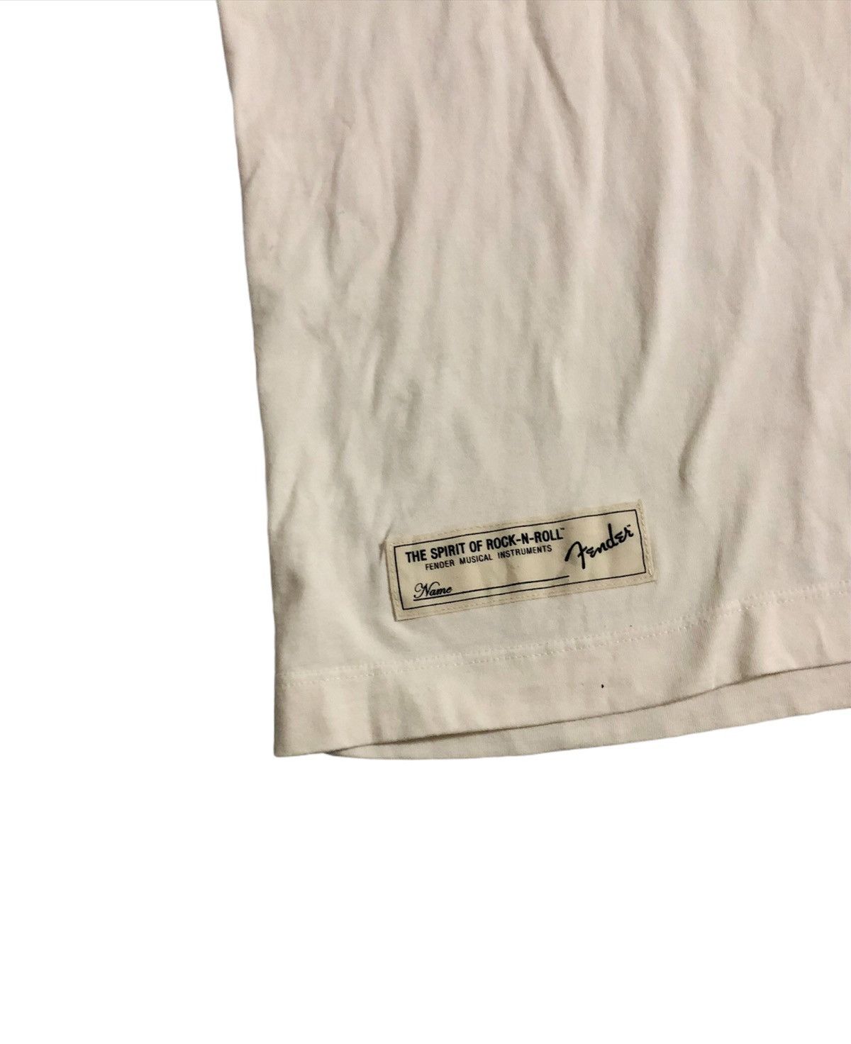 Japanese Brand × Uniqlo 🔥Uniqlo Ut Fender V Neck T Shirts Size US S / EU 44-46 / 1 - 5 Thumbnail