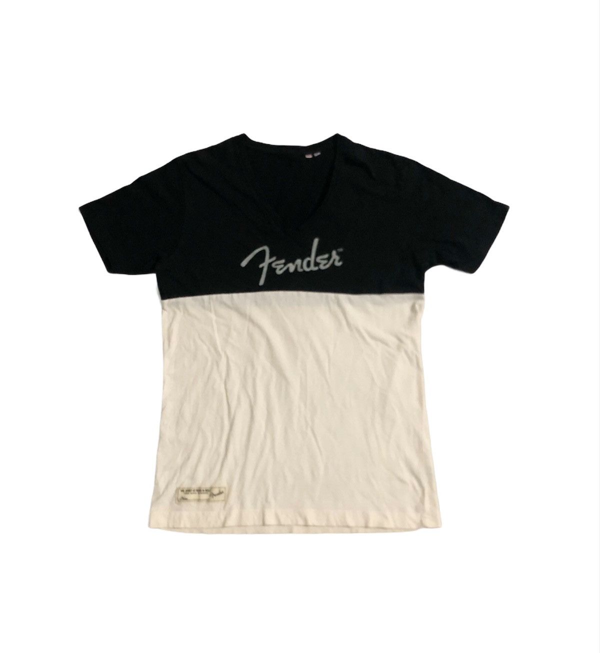 Japanese Brand × Uniqlo 🔥Uniqlo Ut Fender V Neck T Shirts Size US S / EU 44-46 / 1 - 1 Thumbnail