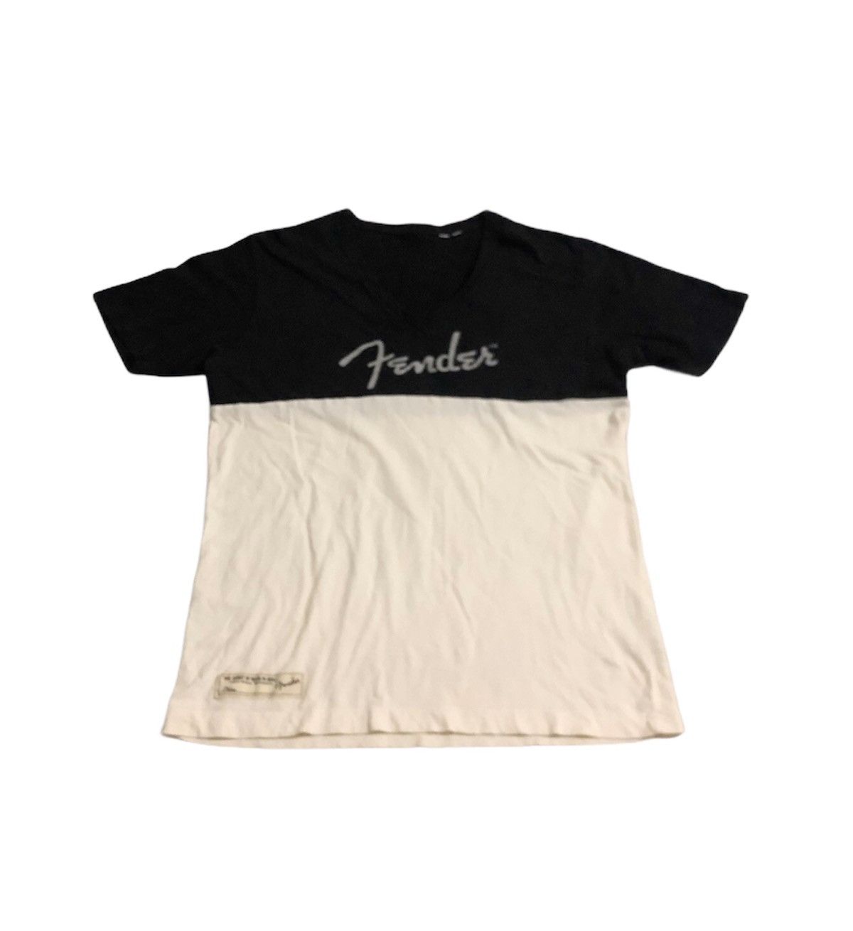 Japanese Brand × Uniqlo 🔥Uniqlo Ut Fender V Neck T Shirts Size US S / EU 44-46 / 1 - 3 Thumbnail