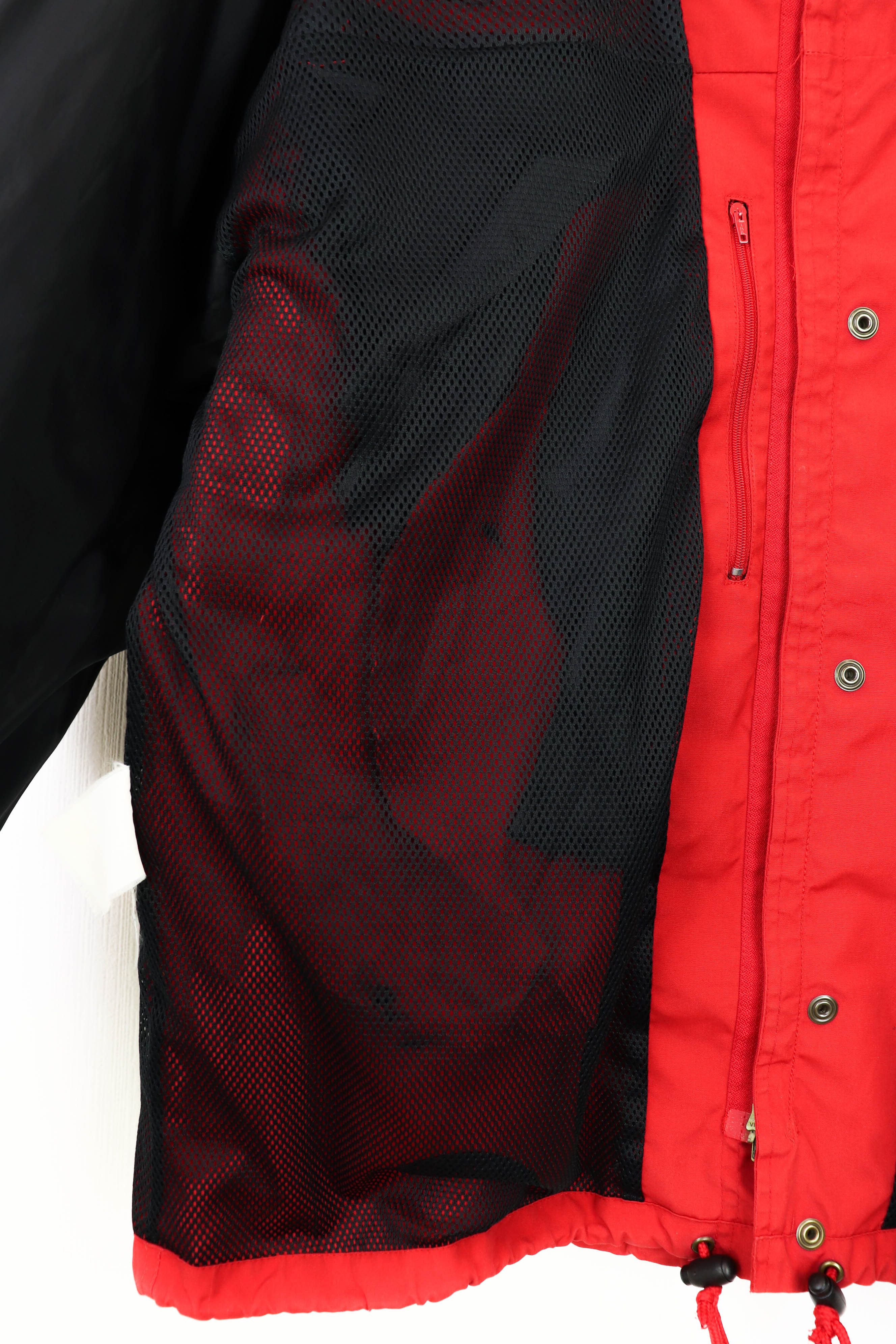 Fjallraven Fjallraven Vintage 90s Red Outdoor Hiking Jacket Size US L / EU 52-54 / 3 - 18 Thumbnail