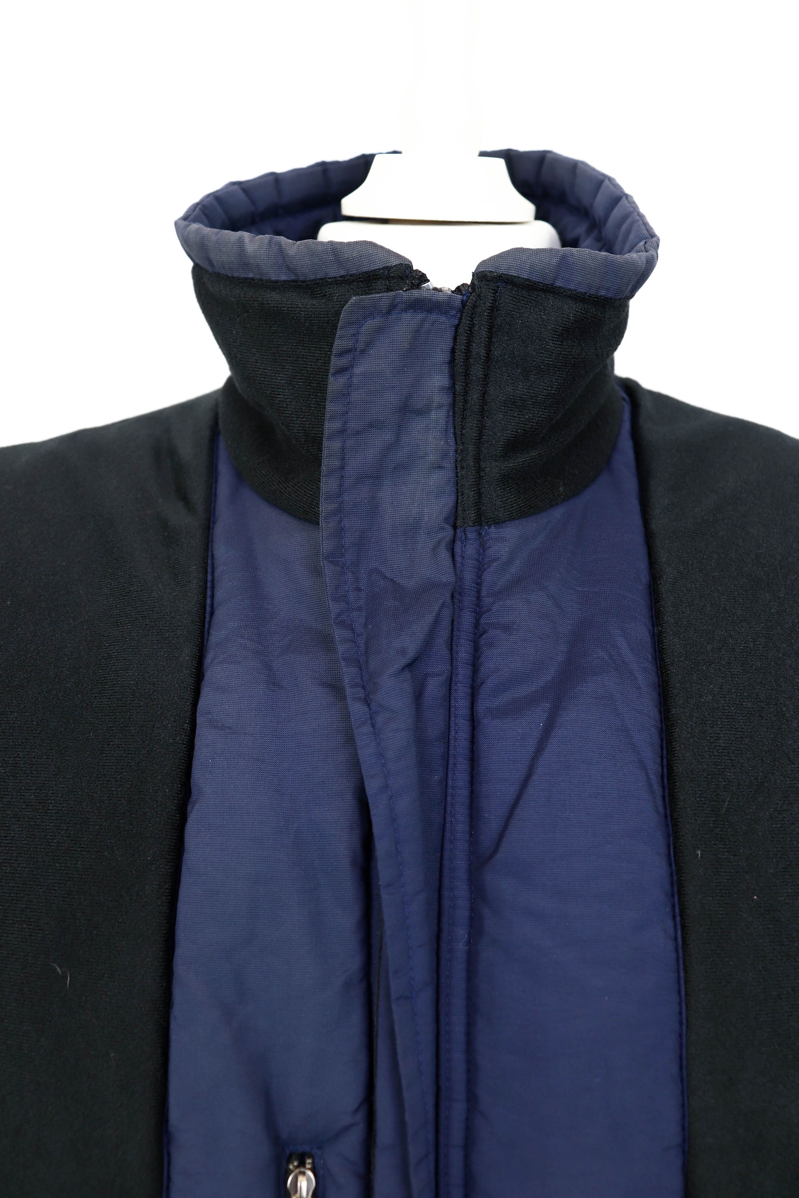 Nike Nike Team Vintage 90s Navy Blue Insulated Nylon Zip Jacket Size US S / EU 44-46 / 1 - 12 Thumbnail